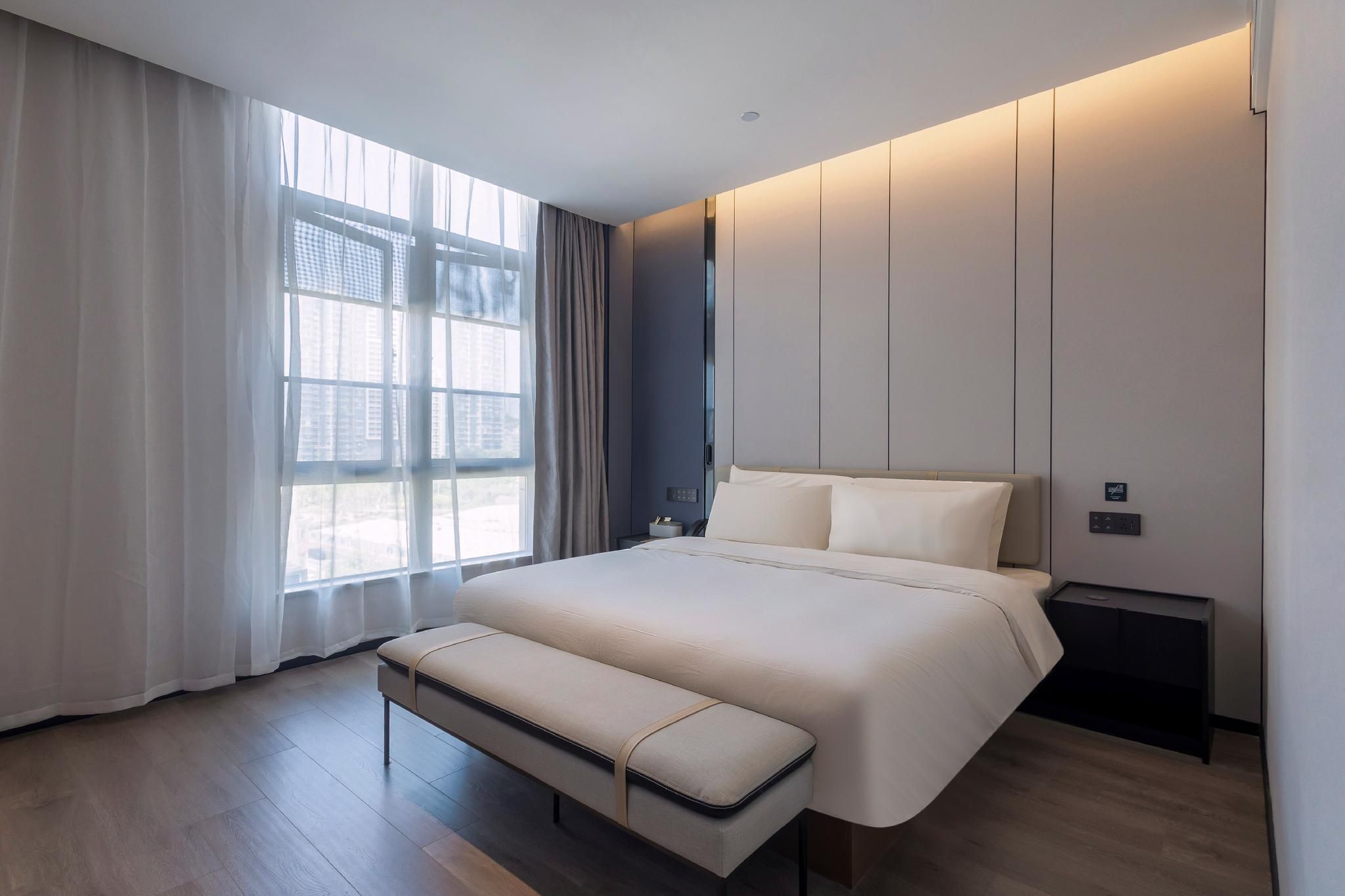 Executive room, Guest room, 1 Queen