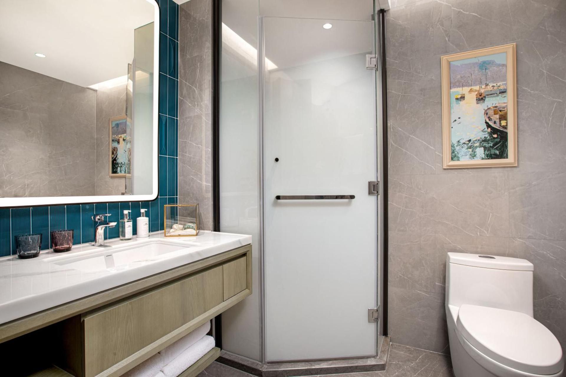 Twin Room with Shower