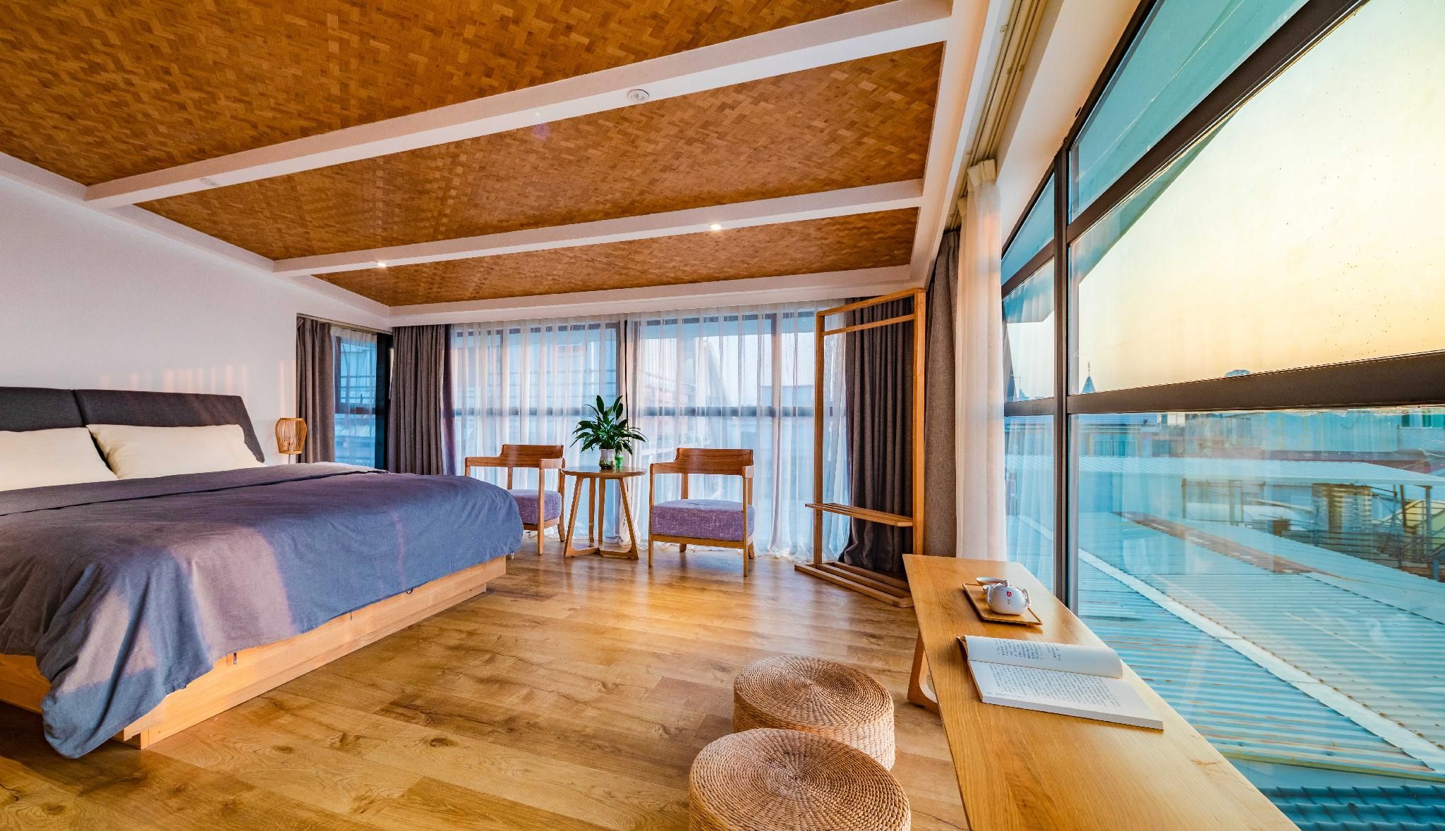 Suite with View