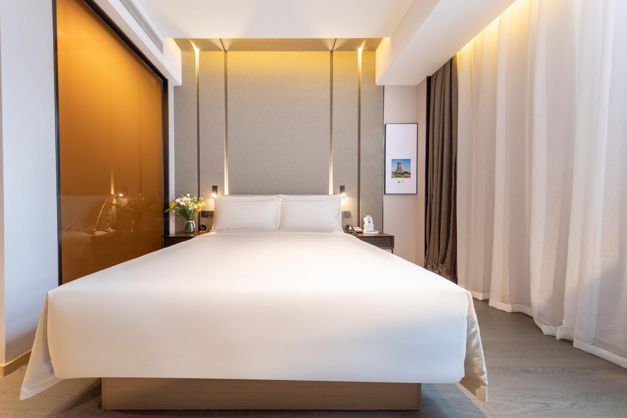 Atour - Elegant Room