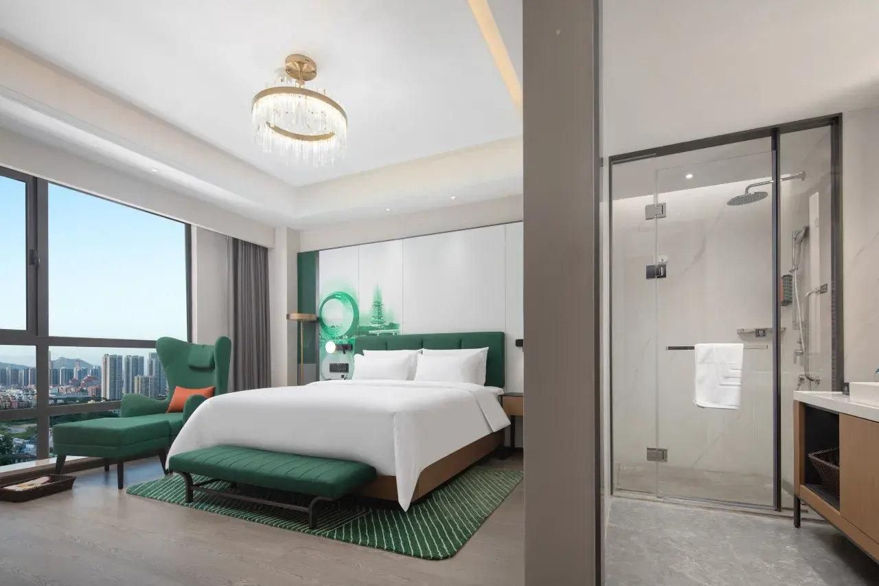 Business Suite Room