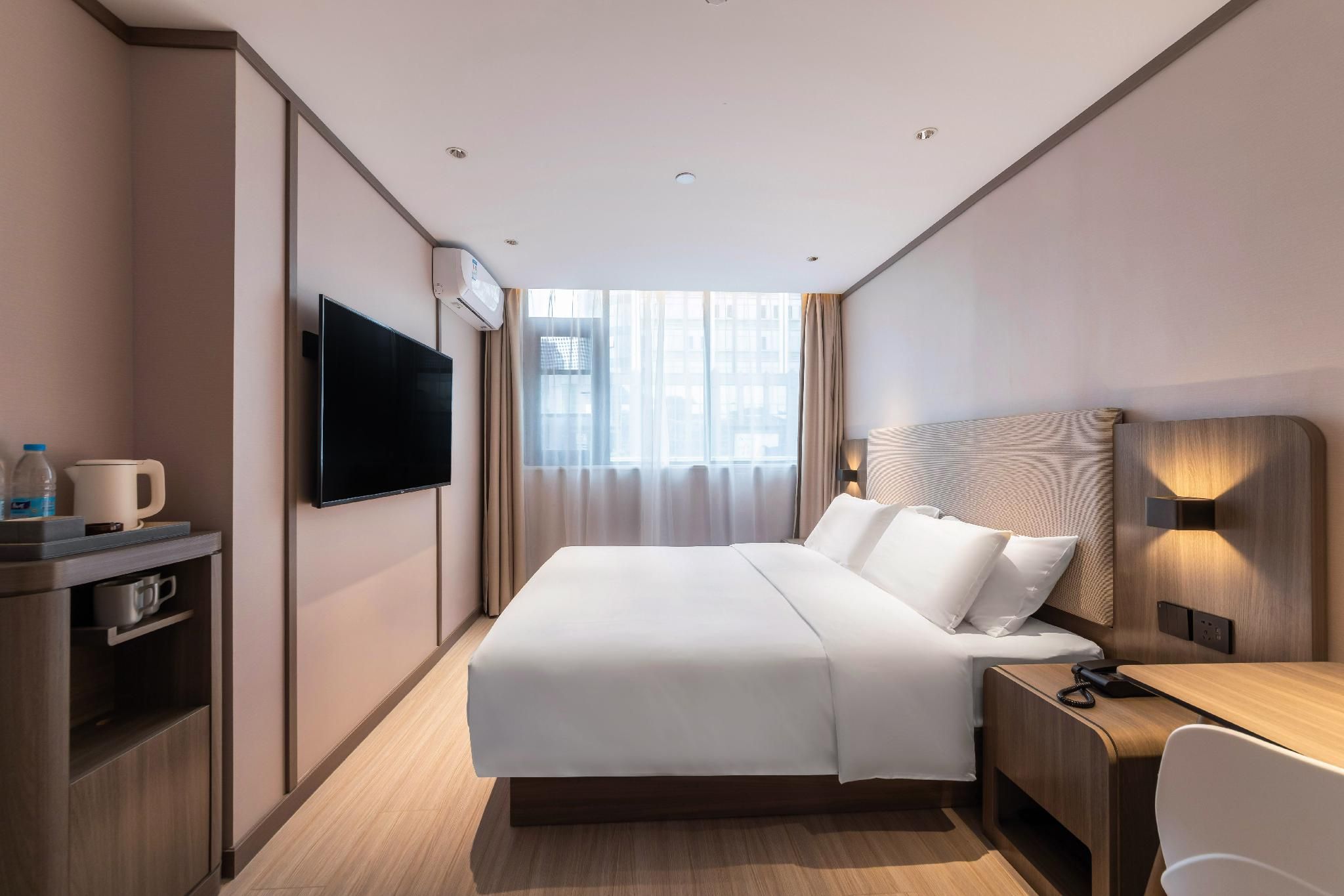 Huazhu - Superior BedRoom
