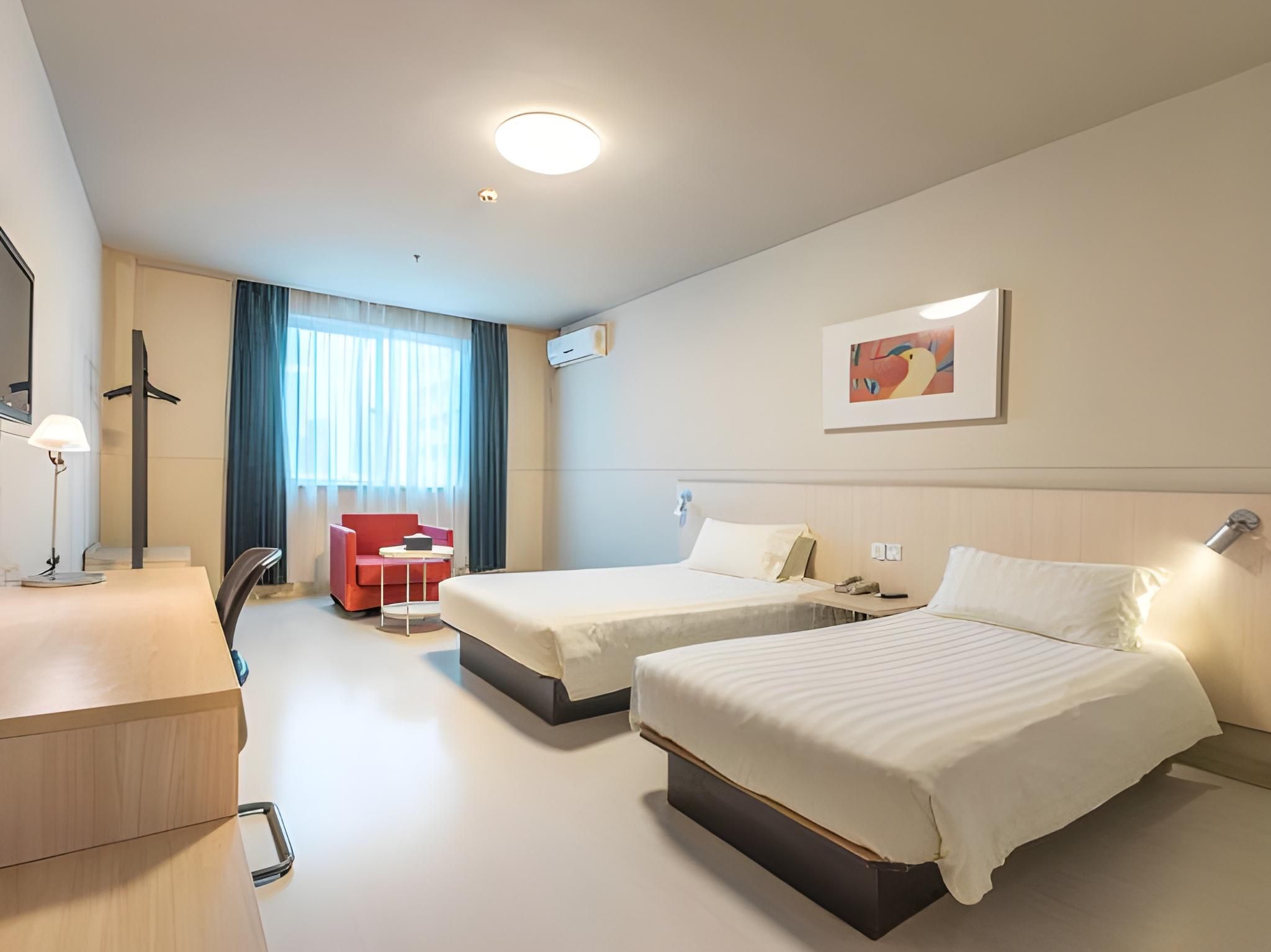 Business Standard Room B