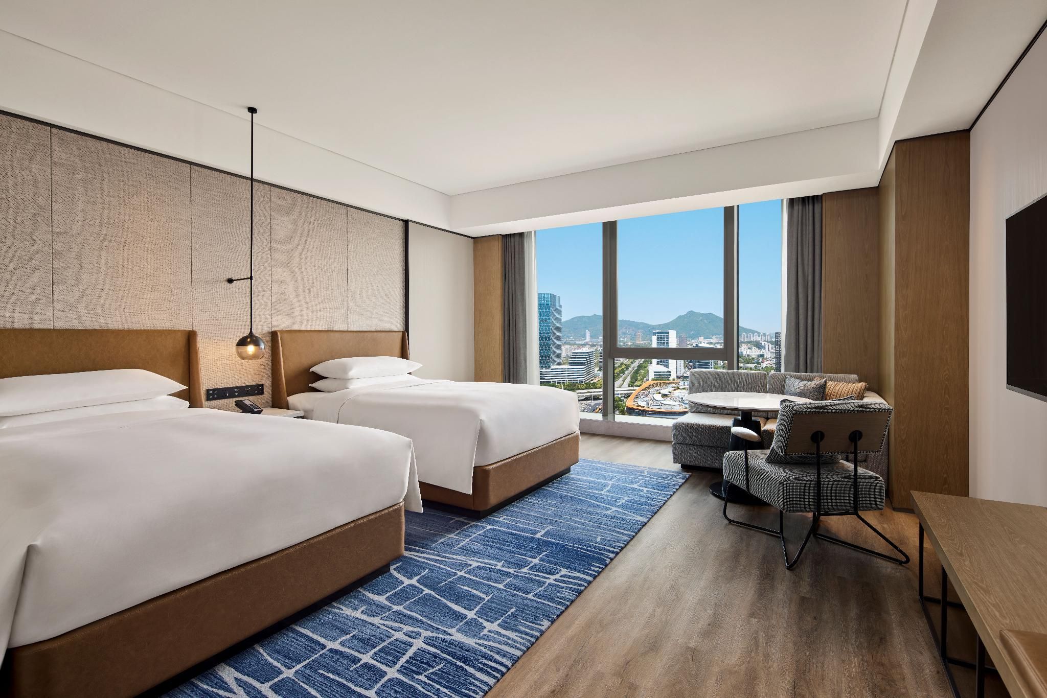 Deluxe Double, Guest room, 2 Double, City view