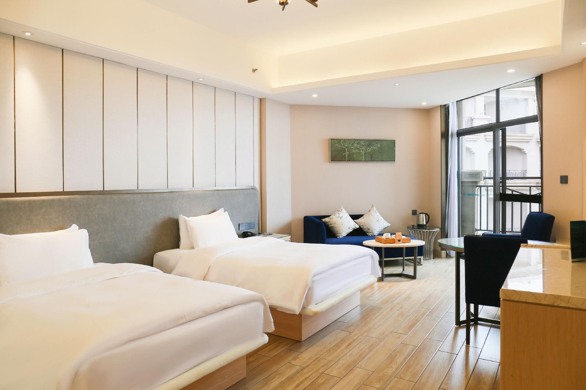 Deluxe Room with Sea View