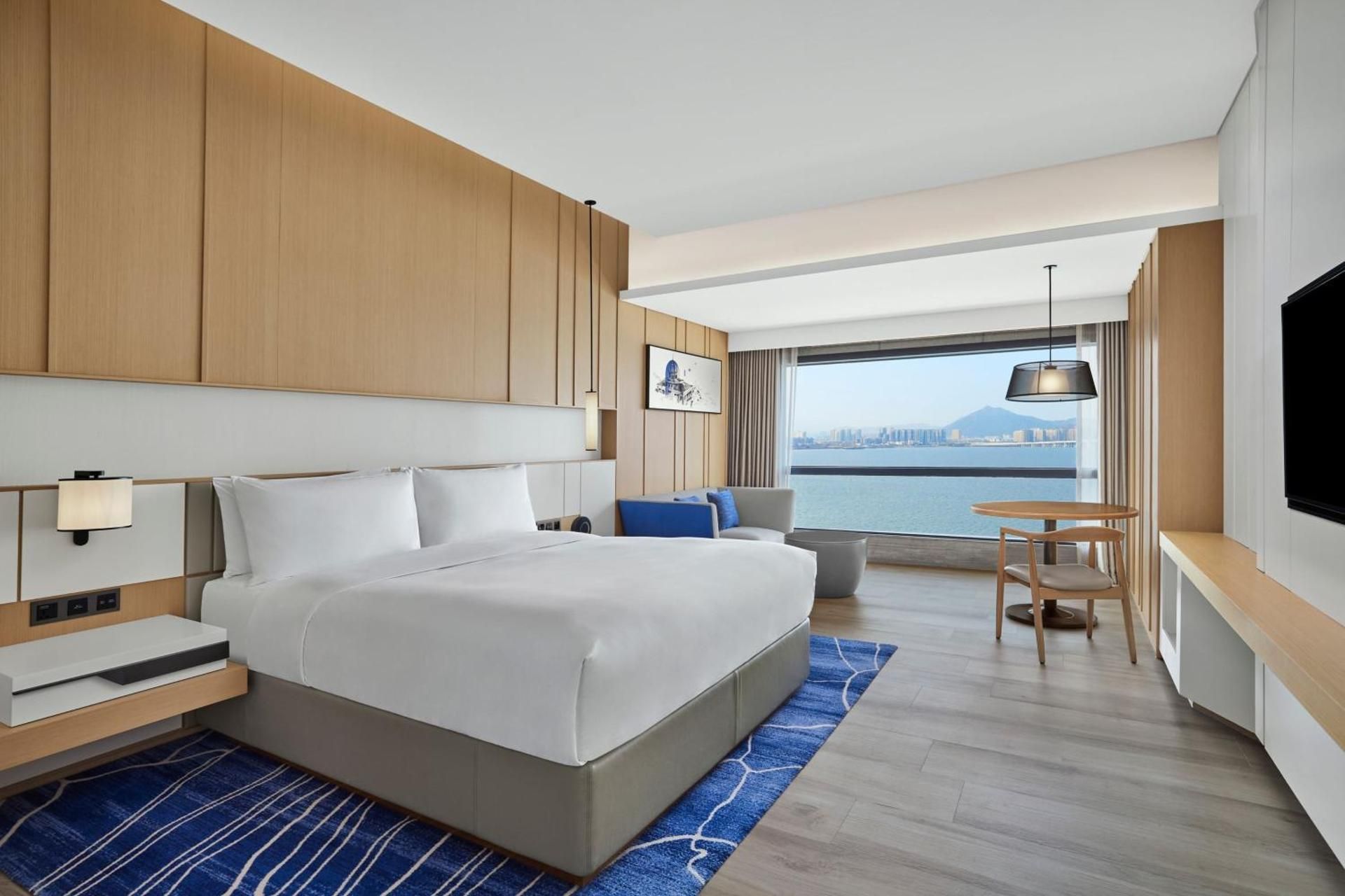 Executive King Bed Room with Sea Views