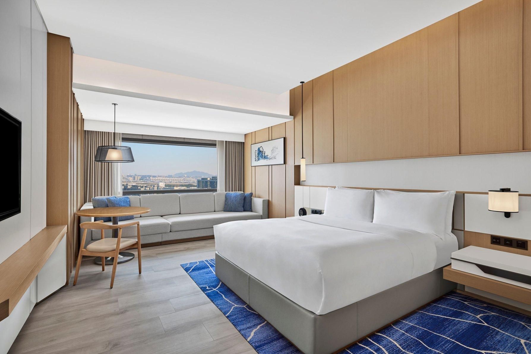 Executive Premier, Guest room, 1 King, City view