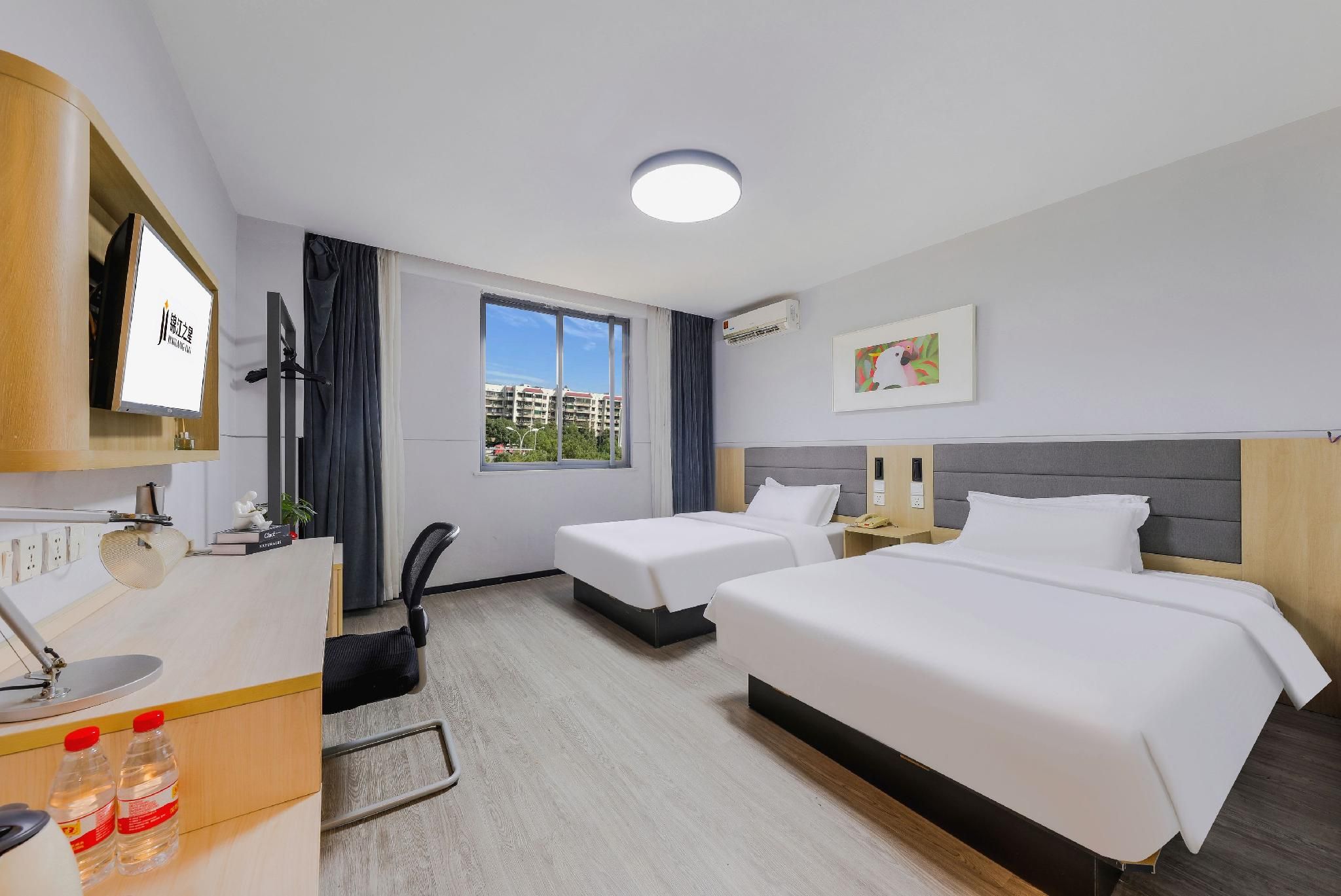 Business Standard Room B