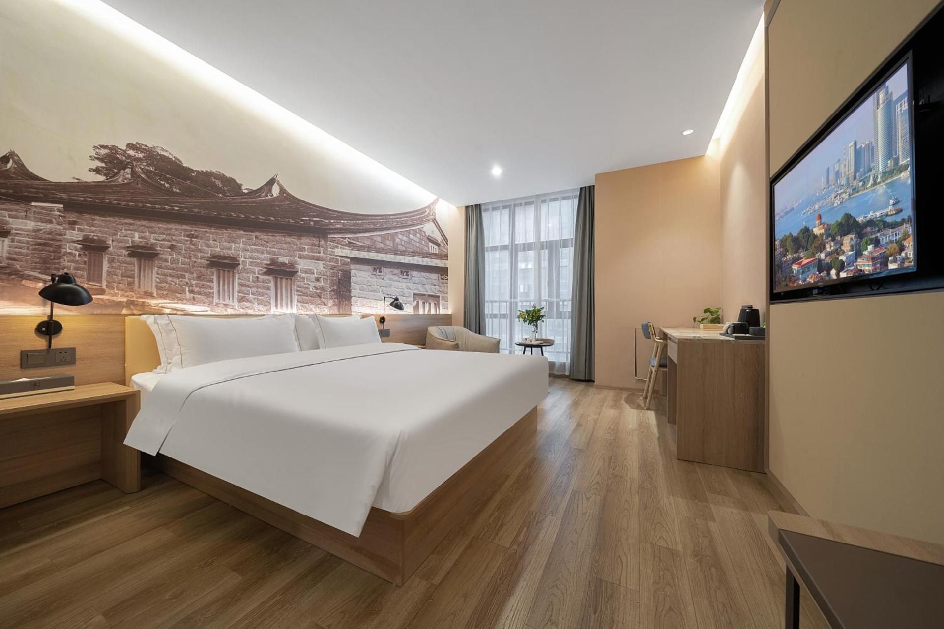Queen Room