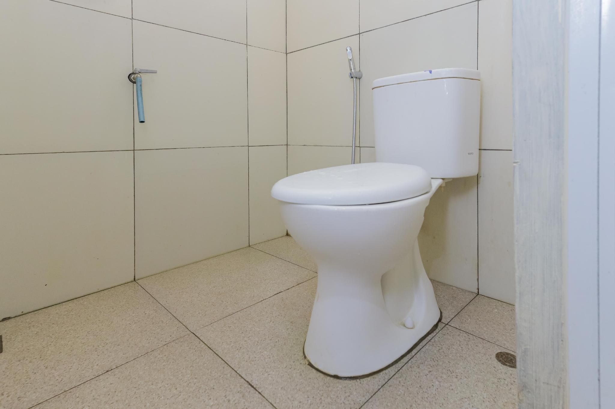 RedDoorz Syariah near Alun Alun Pasuruan Promotion Room 3