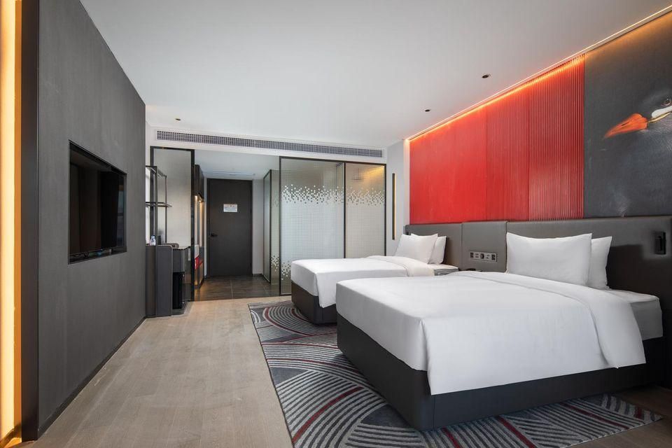 WH - RED Superior Room - Twin Bed