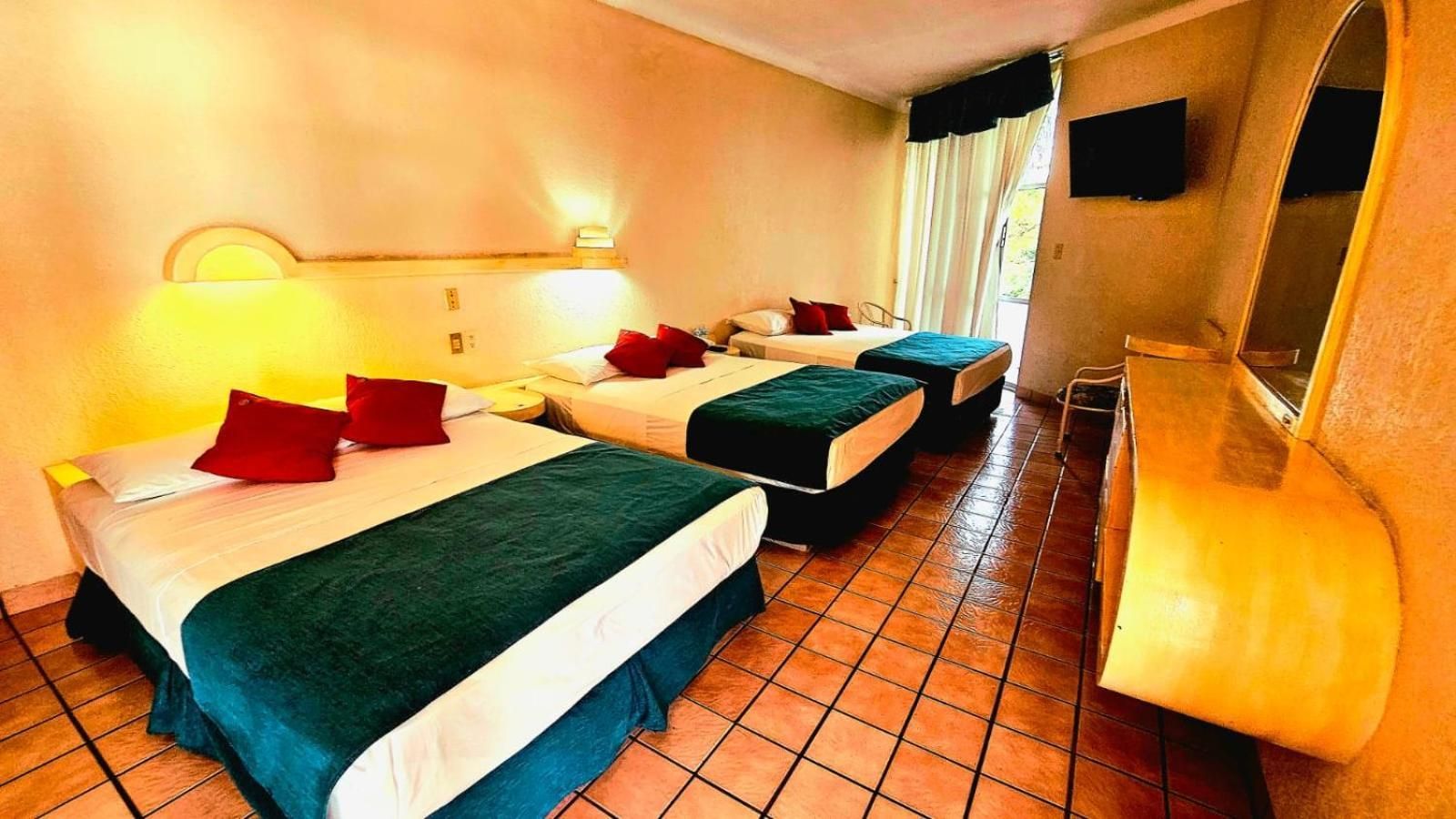 Triple Room