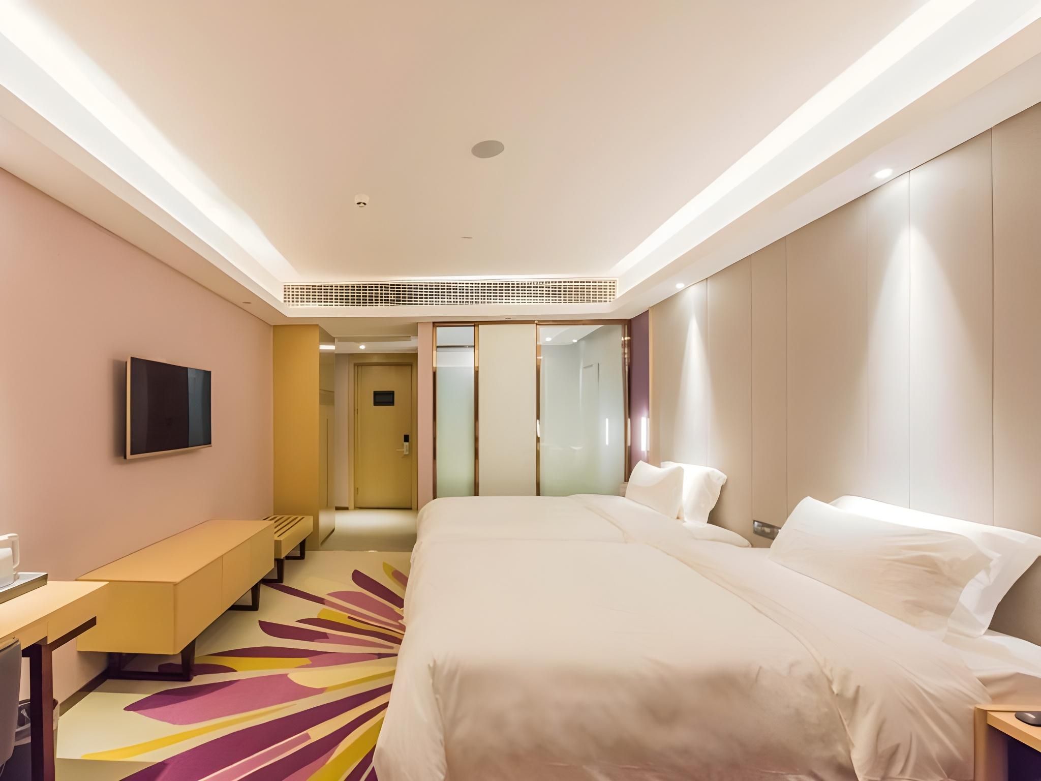 Twin Deluxe Room