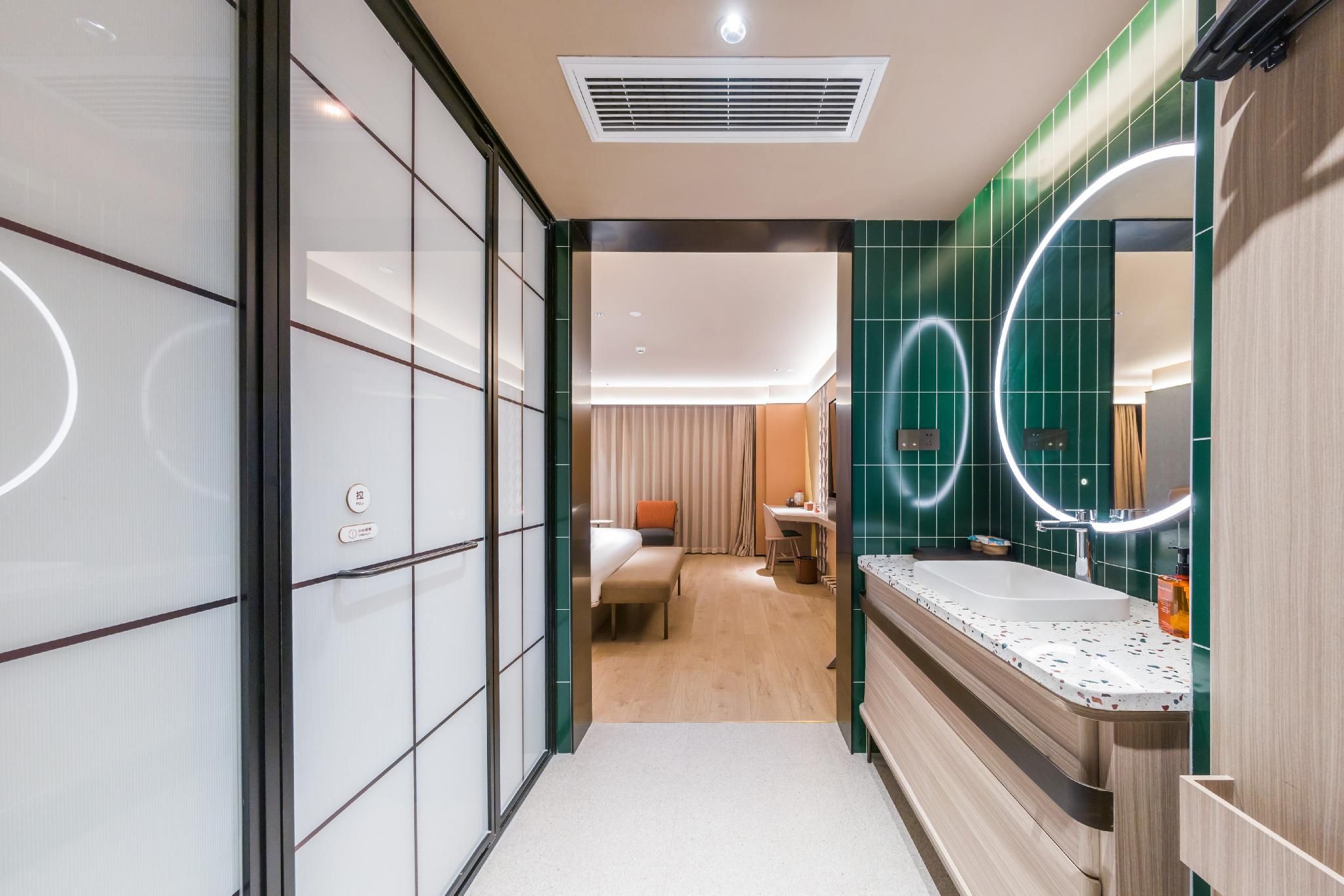 Huazhu - Business Bed Room