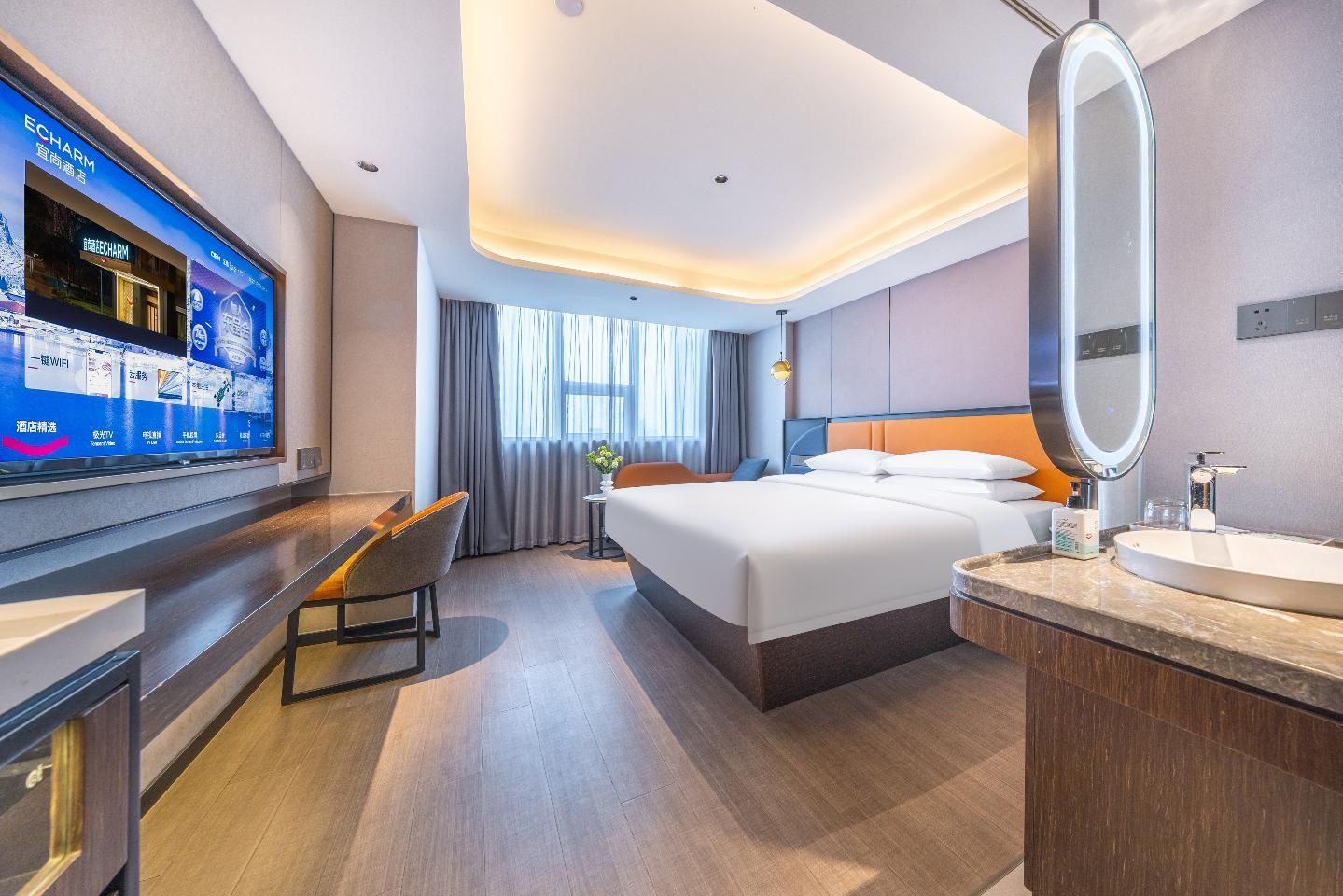 Dossen - Bed Room With City View