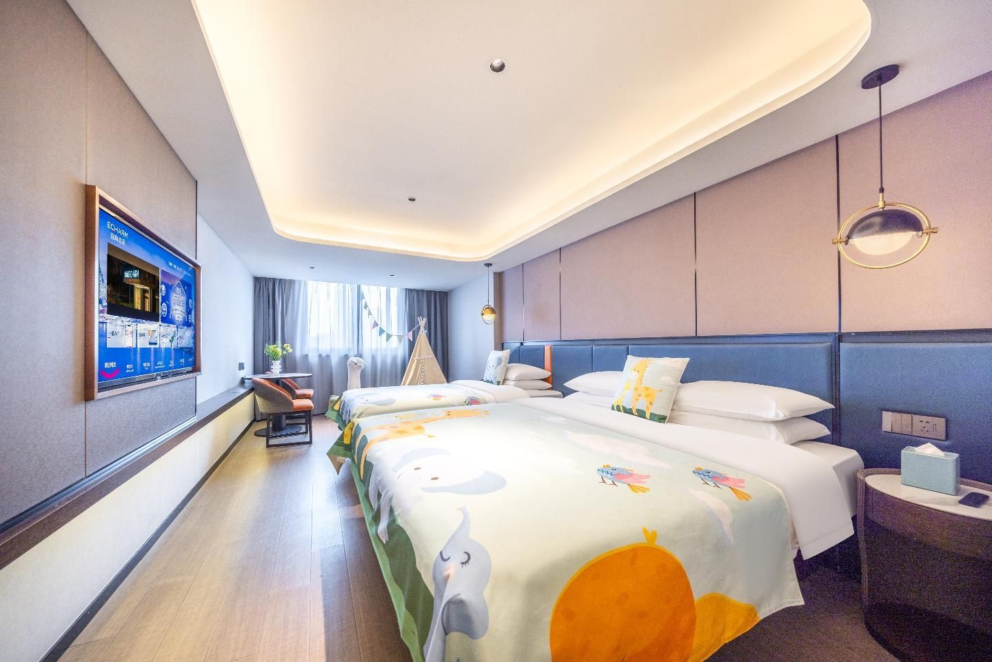 Dossen - Family Room