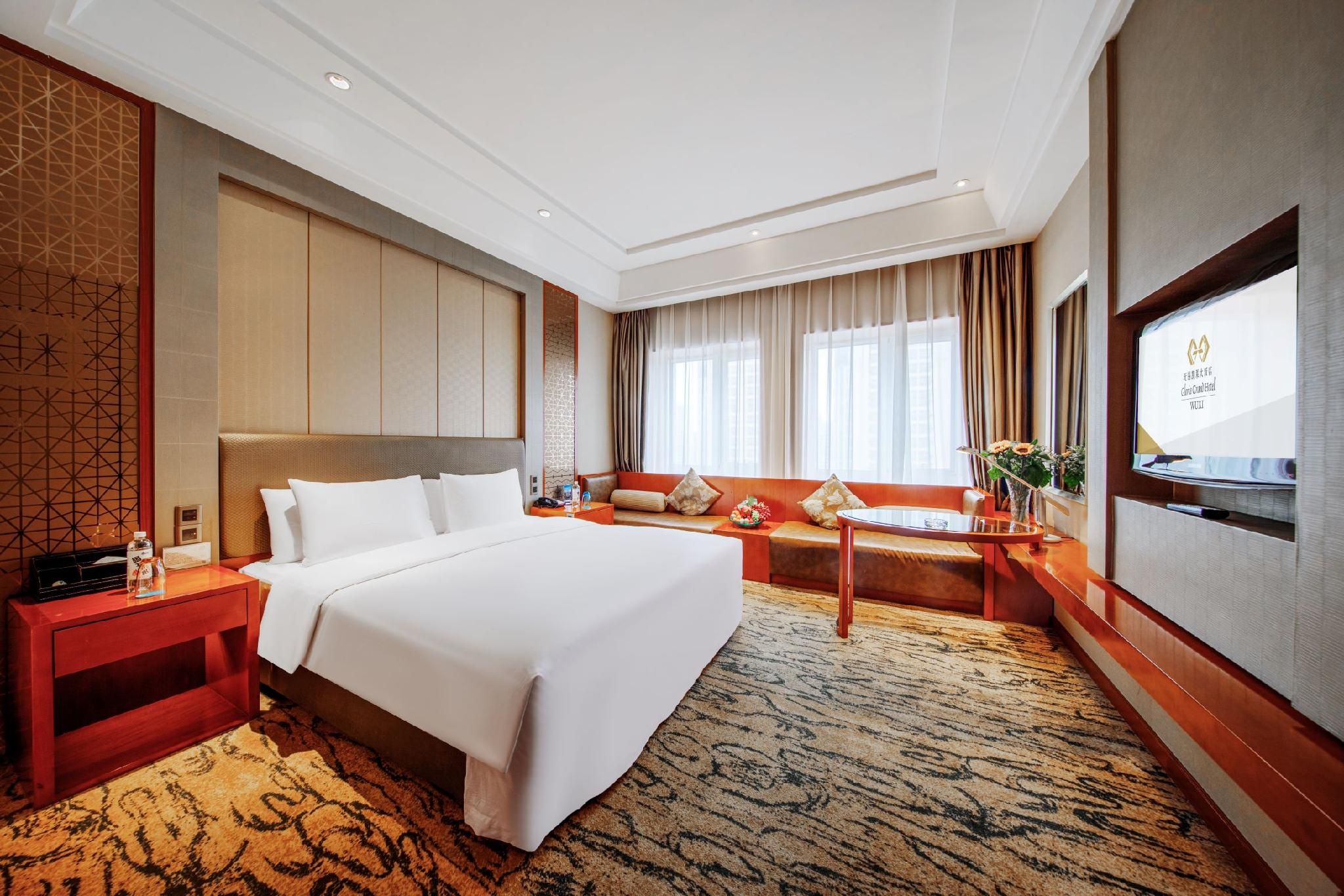 1 King Bed Superior
