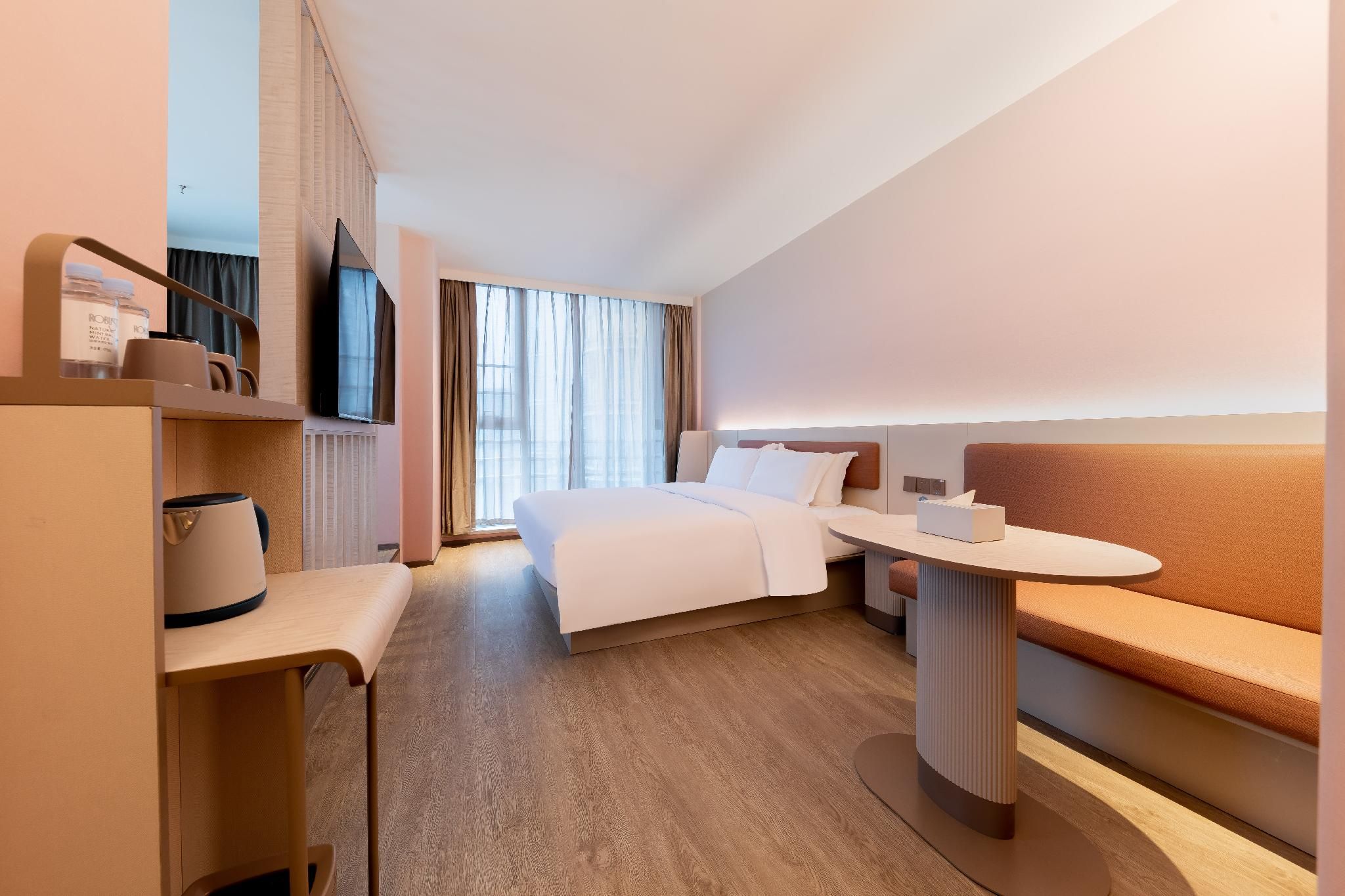 Business Queen Bed Room
