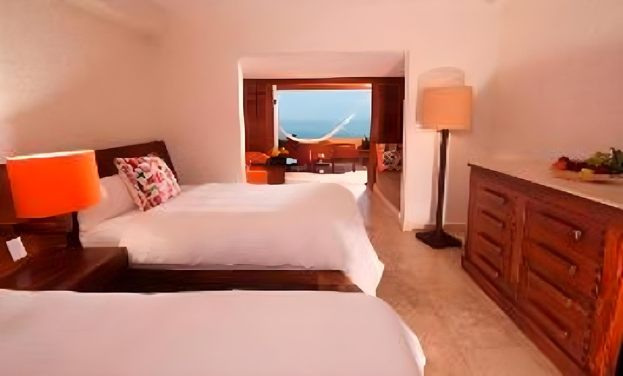 Deluxe Grand Room - Buffet Breakfast