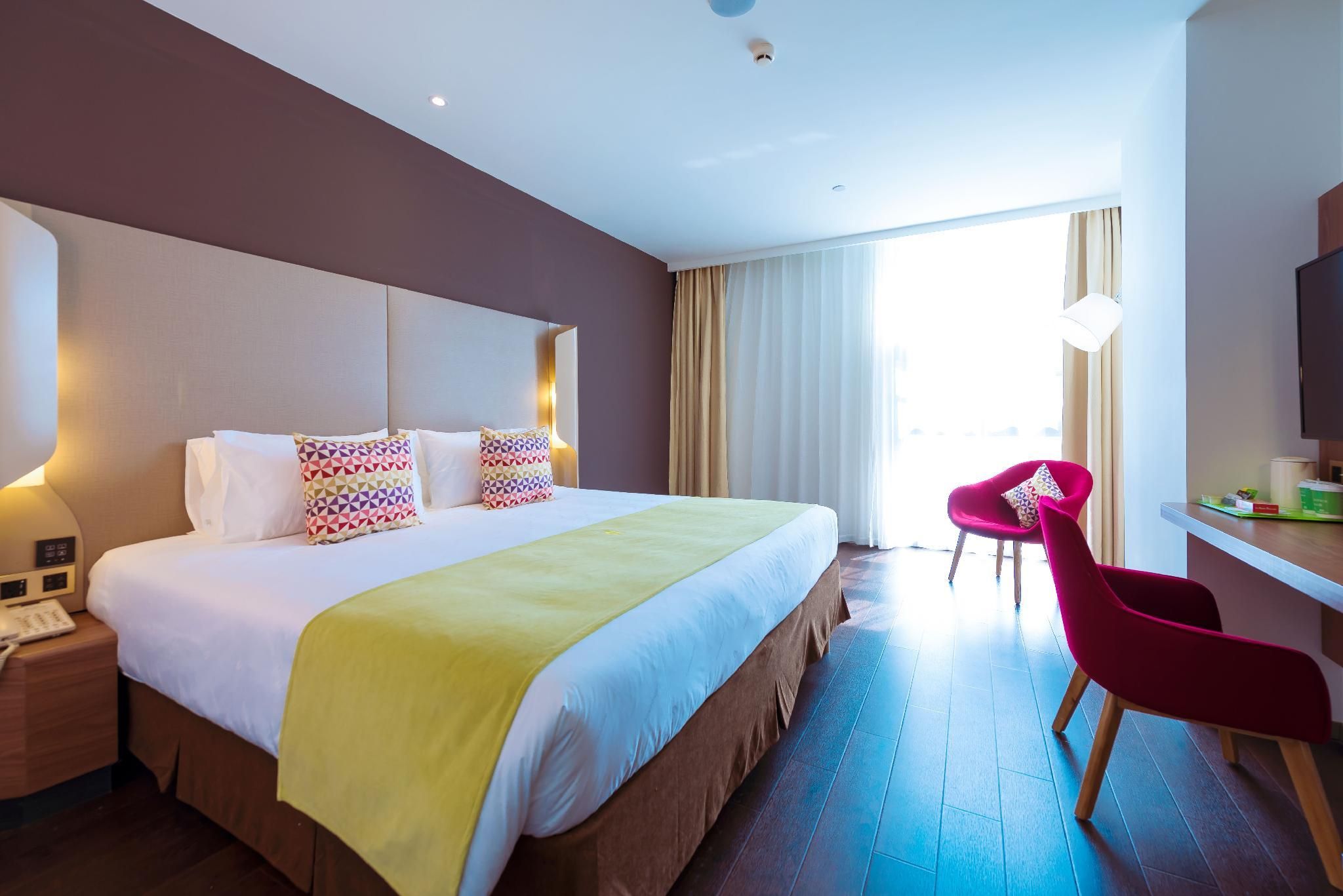 WH - Deluxe Bed Room