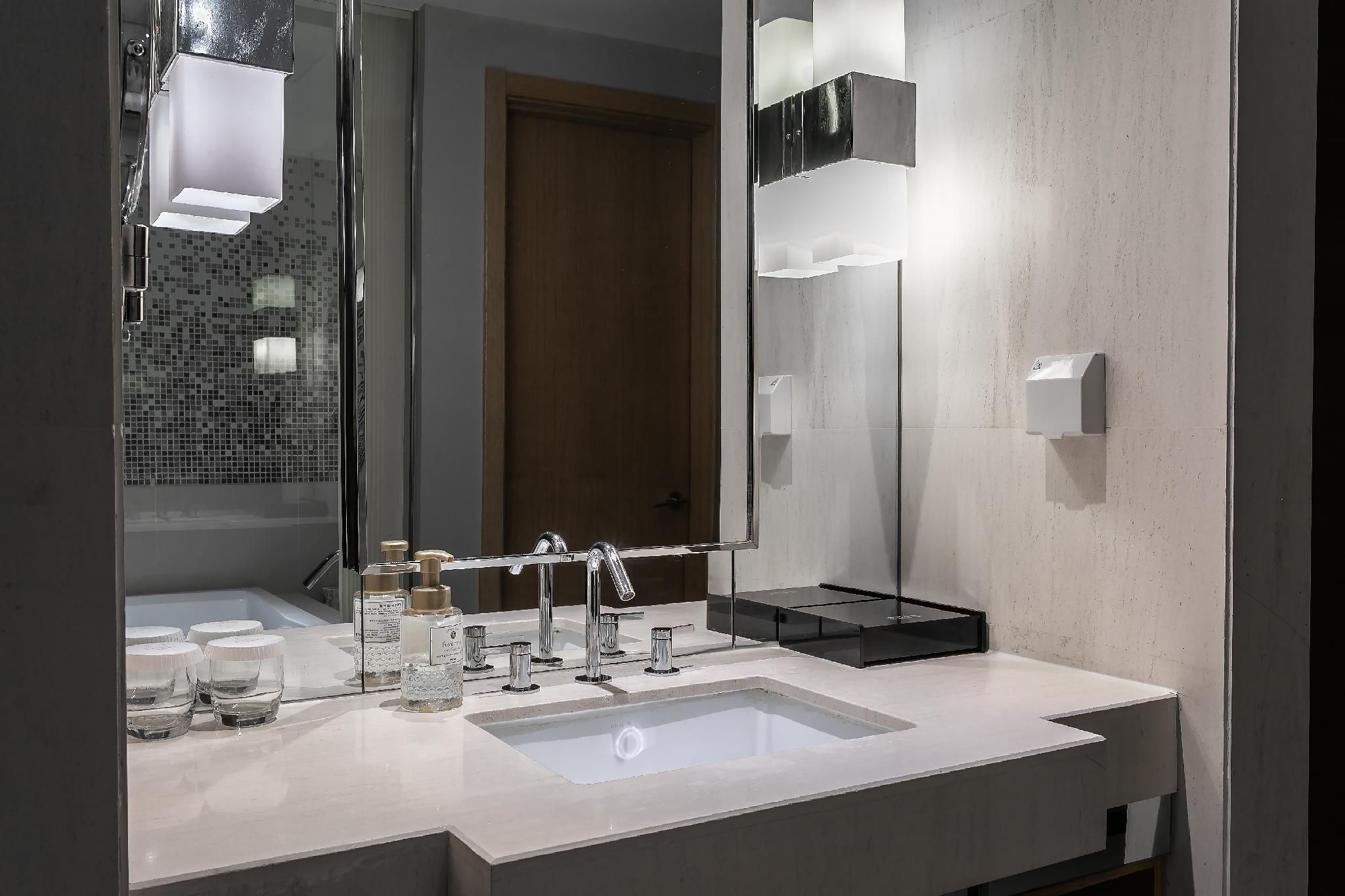 Huazhu - Select Bed Room