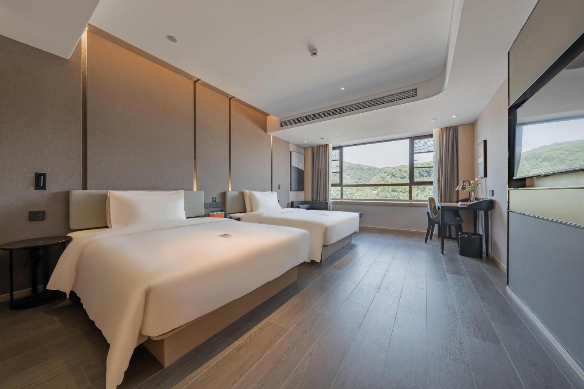 Atour Hotel Wuxi Yuantouzhu Scenic Spot Qianrong Road Deluxe Twin Room