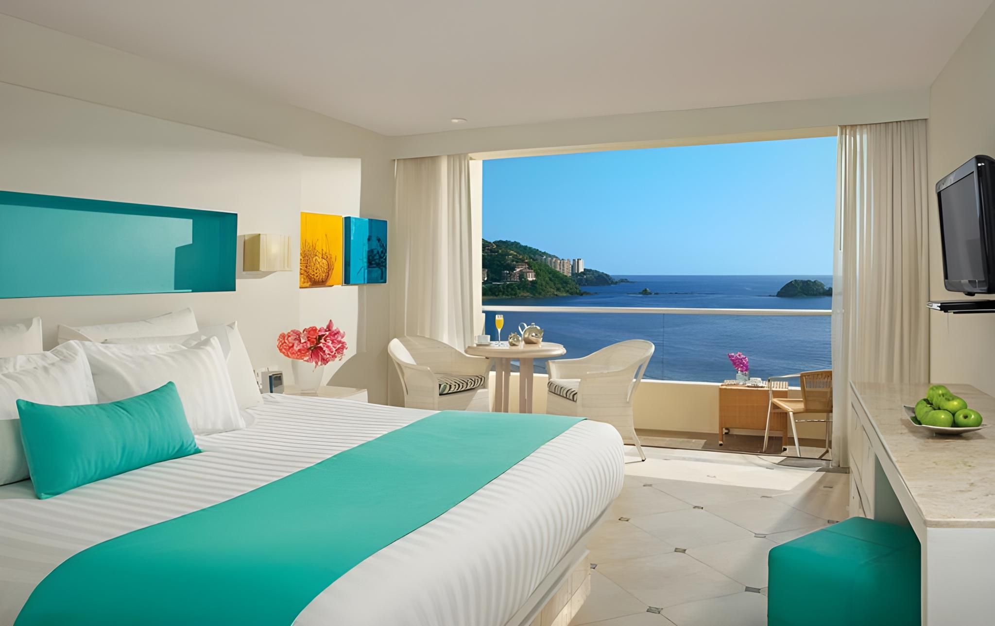 Deluxe King Ocean View - All Inclusive