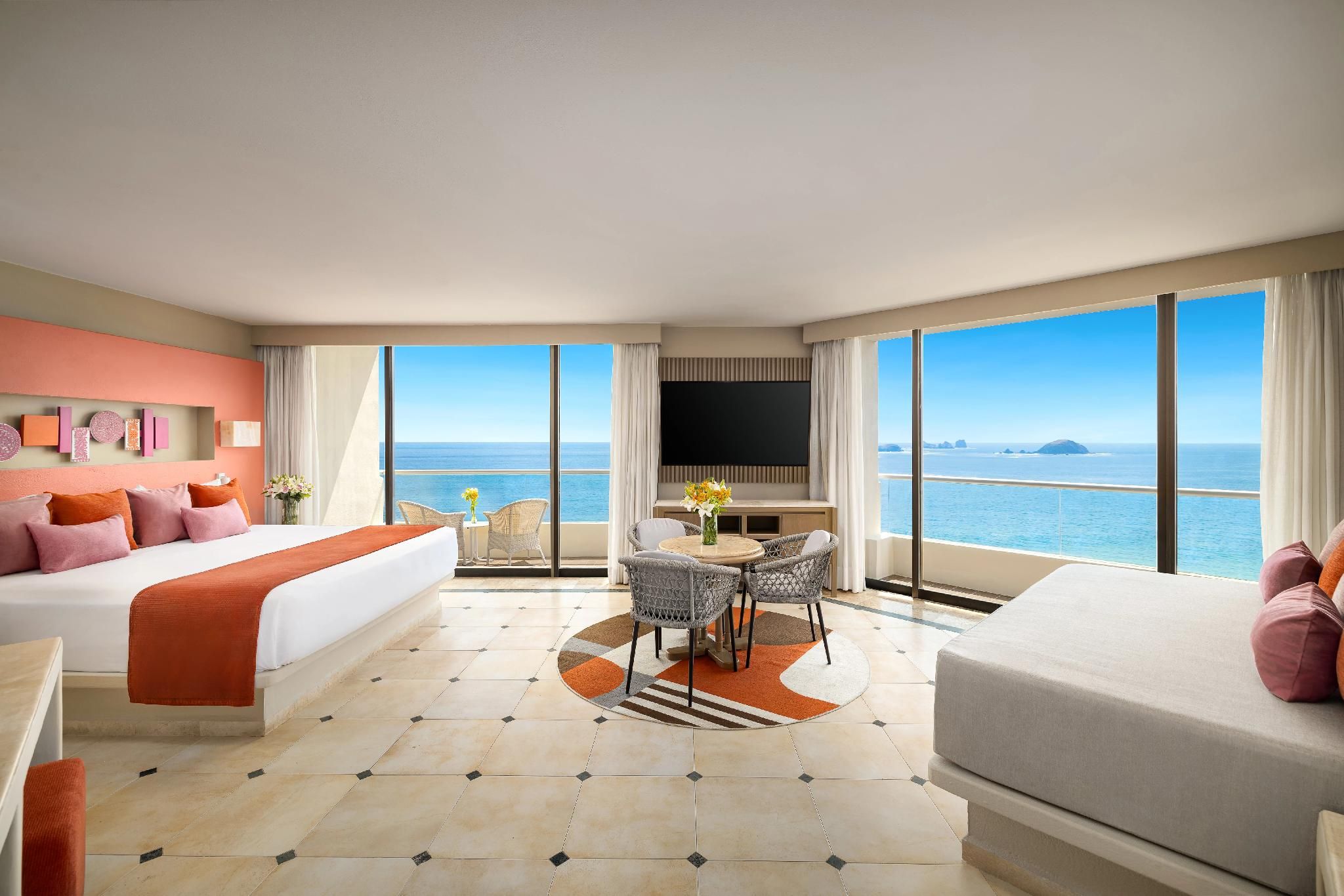 Sun Club Family Suite Ocean Front - All Inclusive