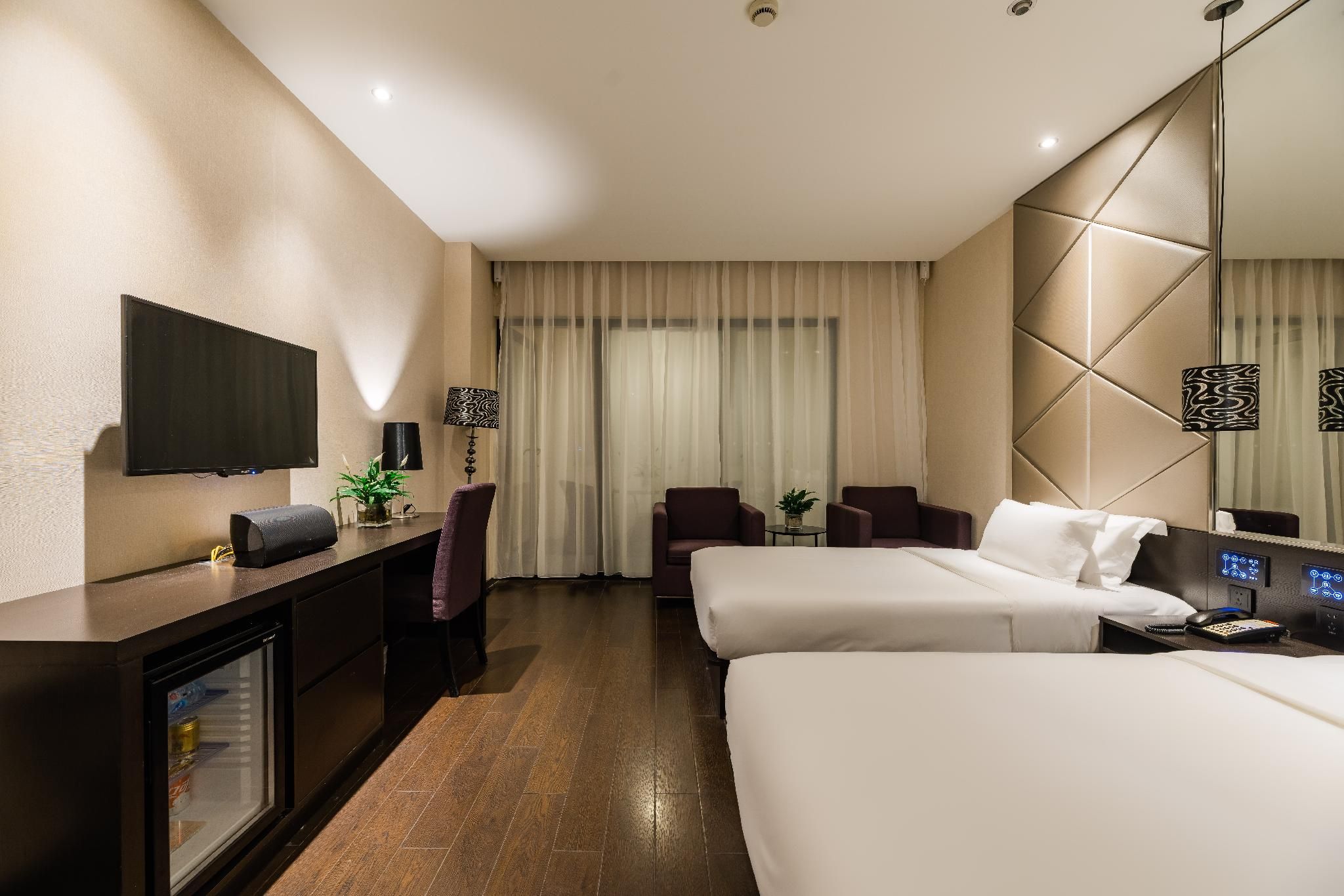 River View Twin Room with Balcony