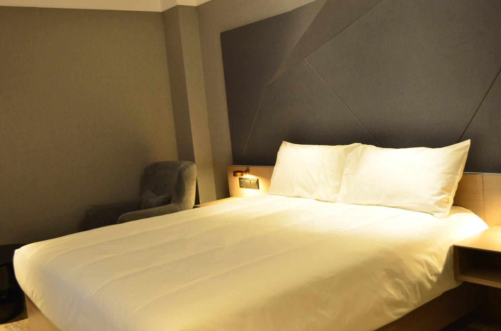 Huazhu - Superior BedRoom