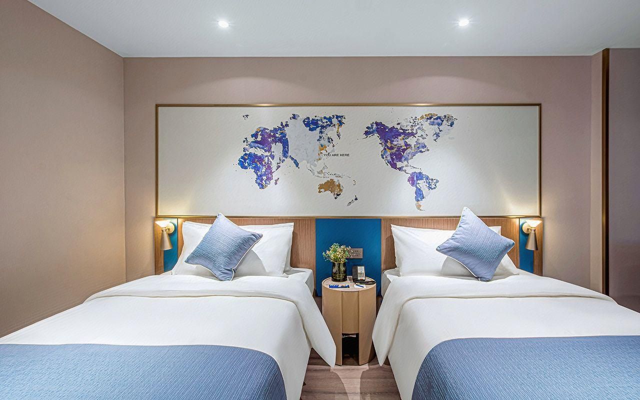 WH - Rongxiang Twin Room with City View