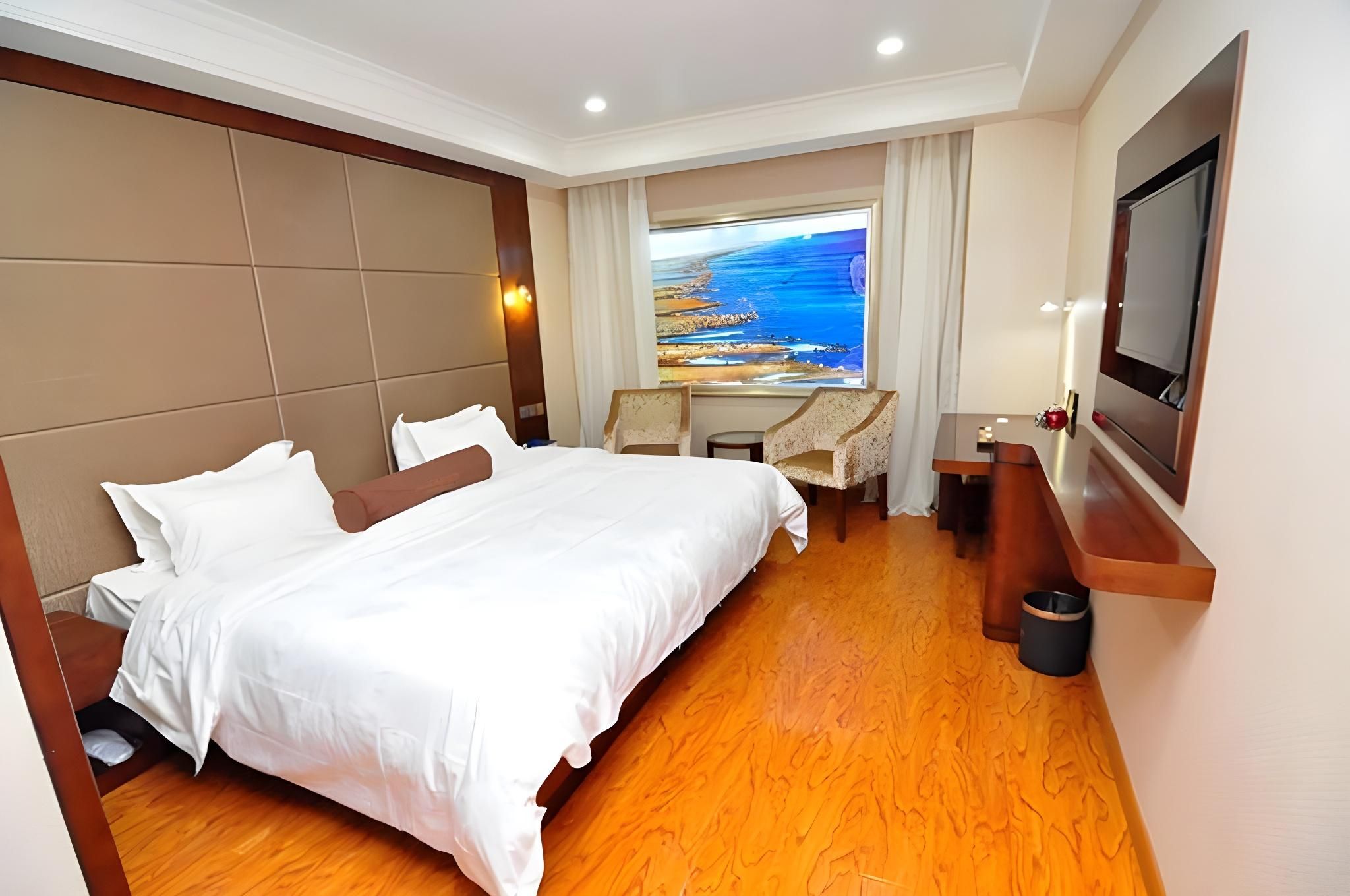 James Joyce - Chunxiang Lifestyle Room