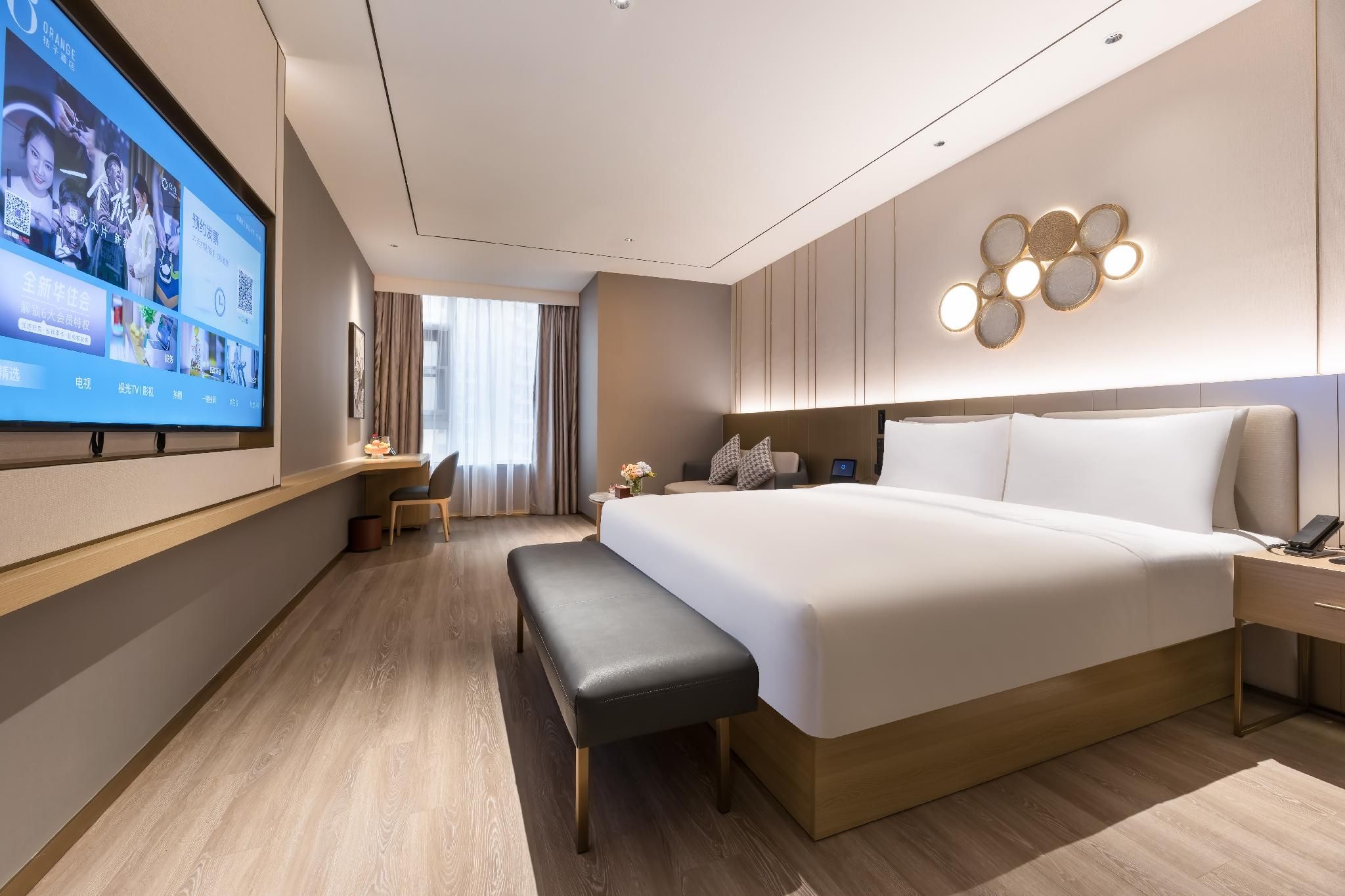 Business Queen Bed Room