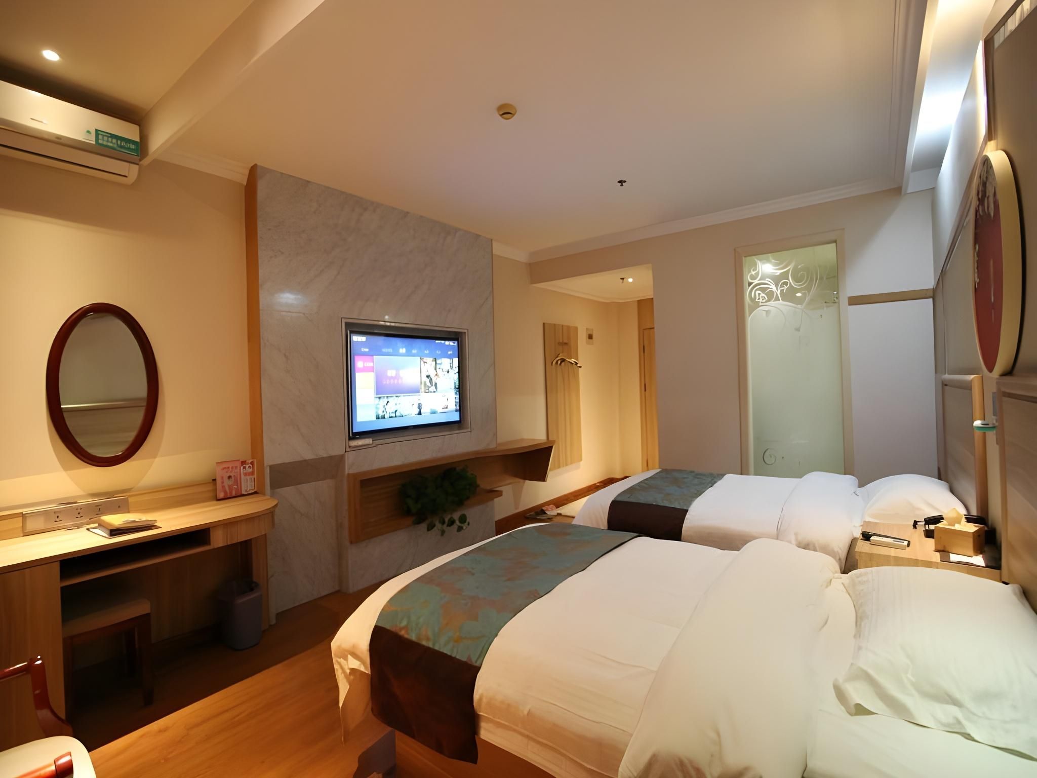Twin Room with View