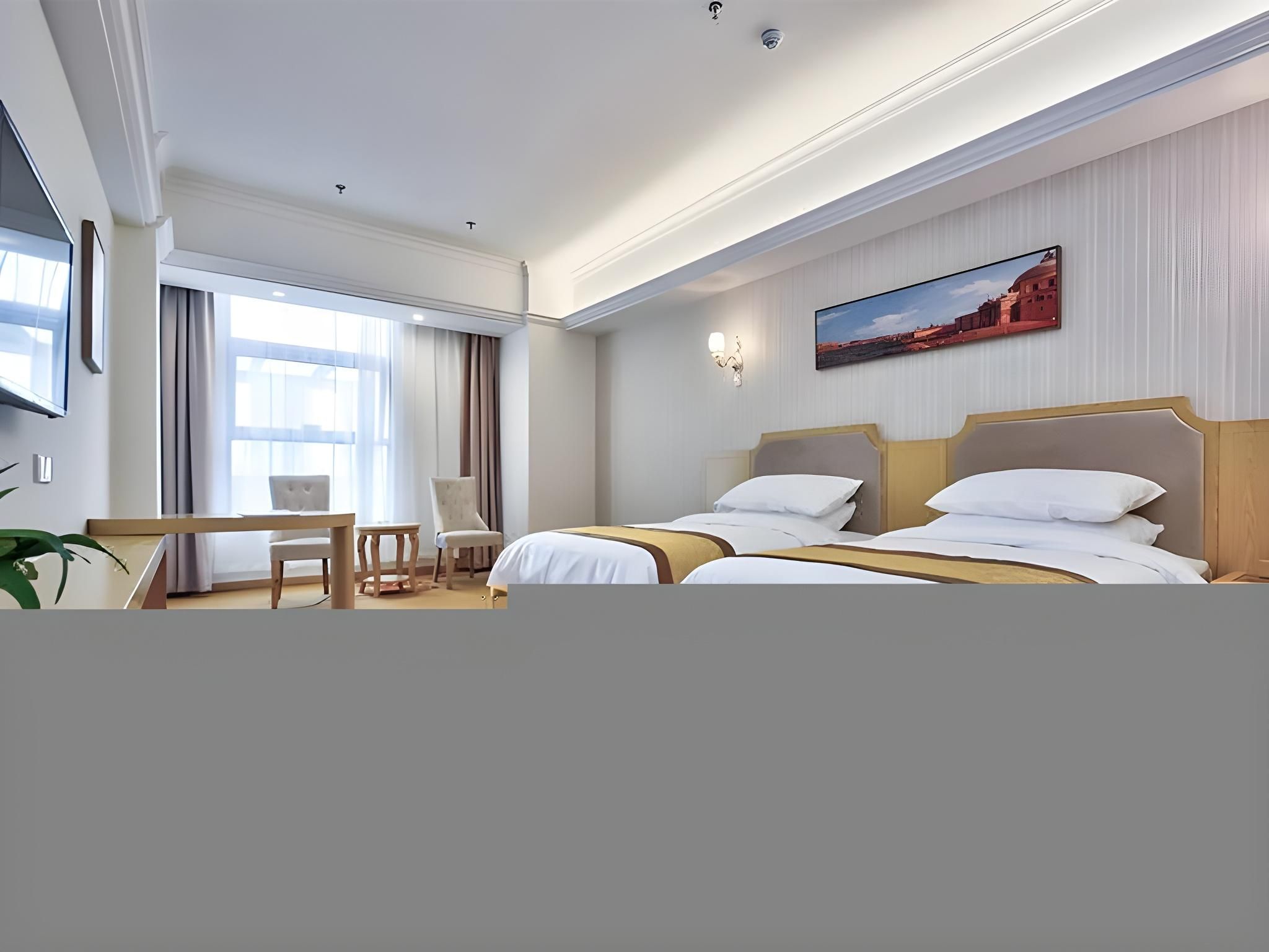 Vienna 3 Best Hotel Wuxi Dongting Huiju Center Triple Deluxe