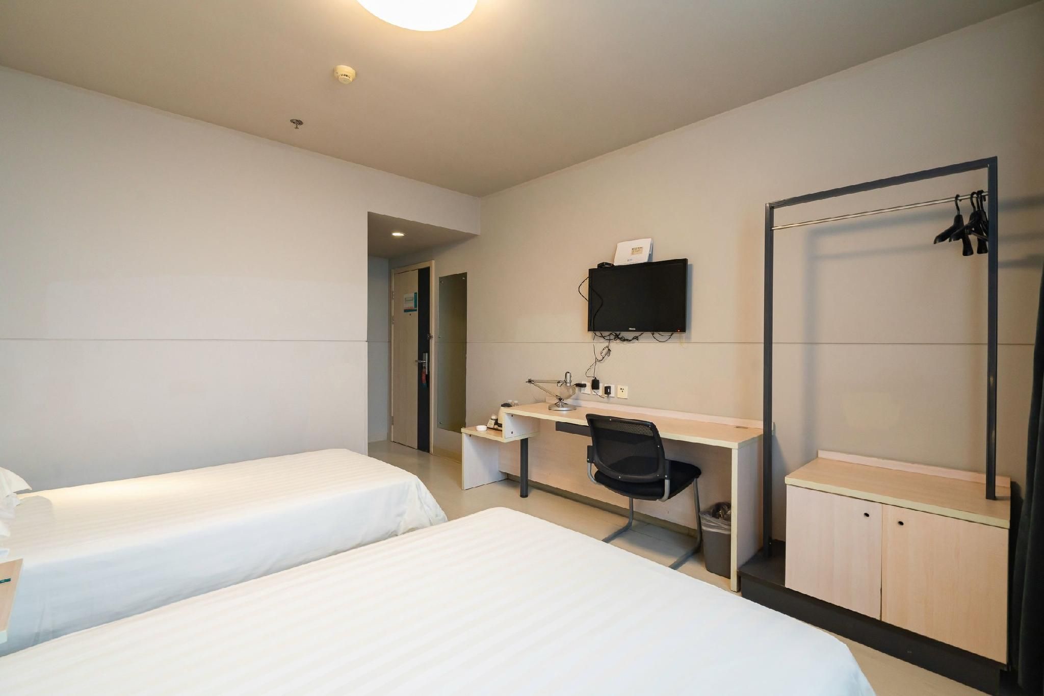 WH - Standard Room C