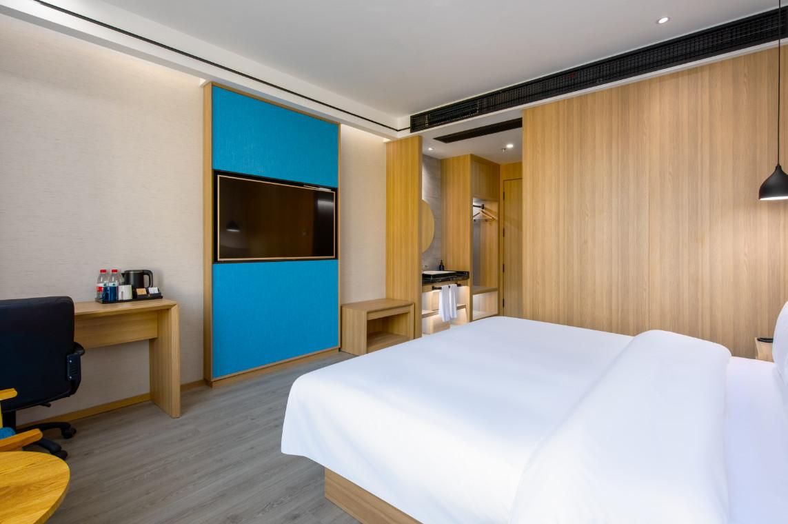 Huazhu - Superior BedRoom