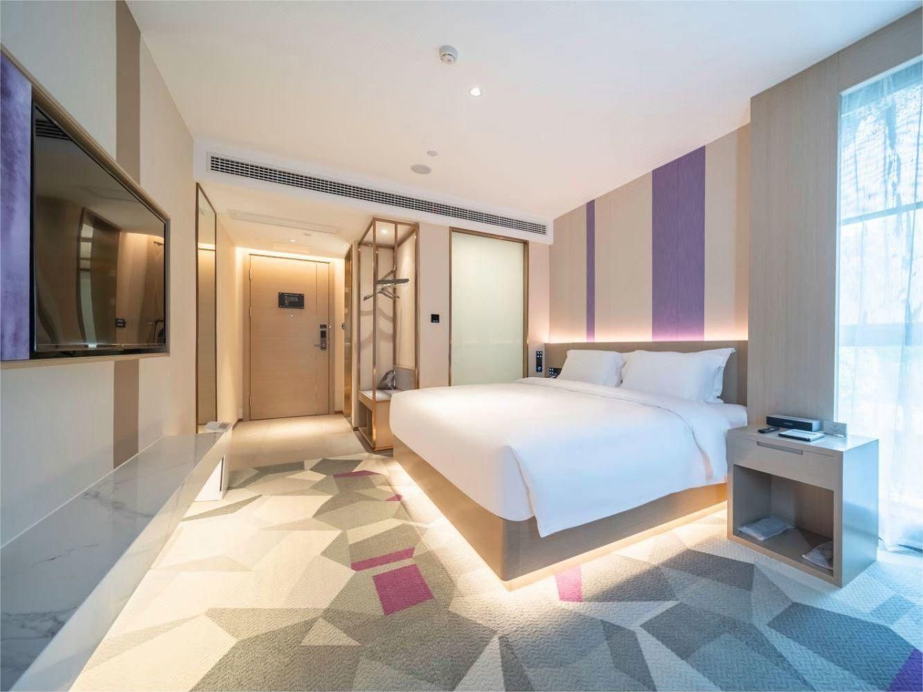 WH - Deluxe Bed Room