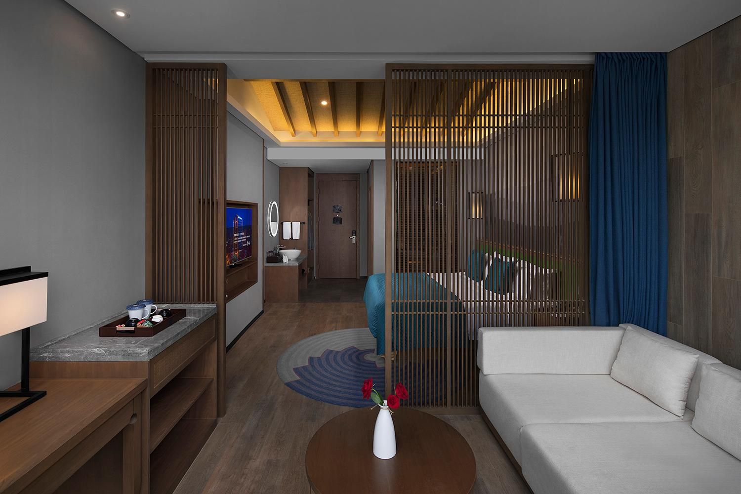 Business King Room