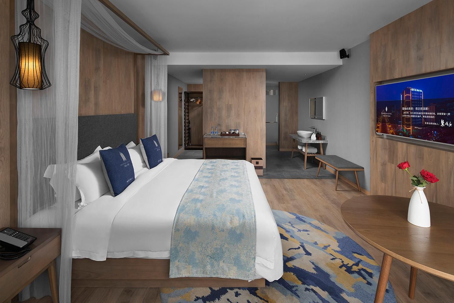 Superior King Room