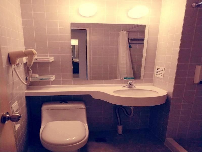 Standard Twin Room B With No Window