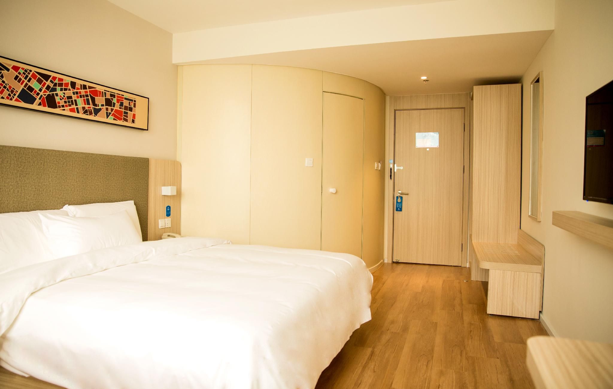 Huazhu - Superior BedRoom