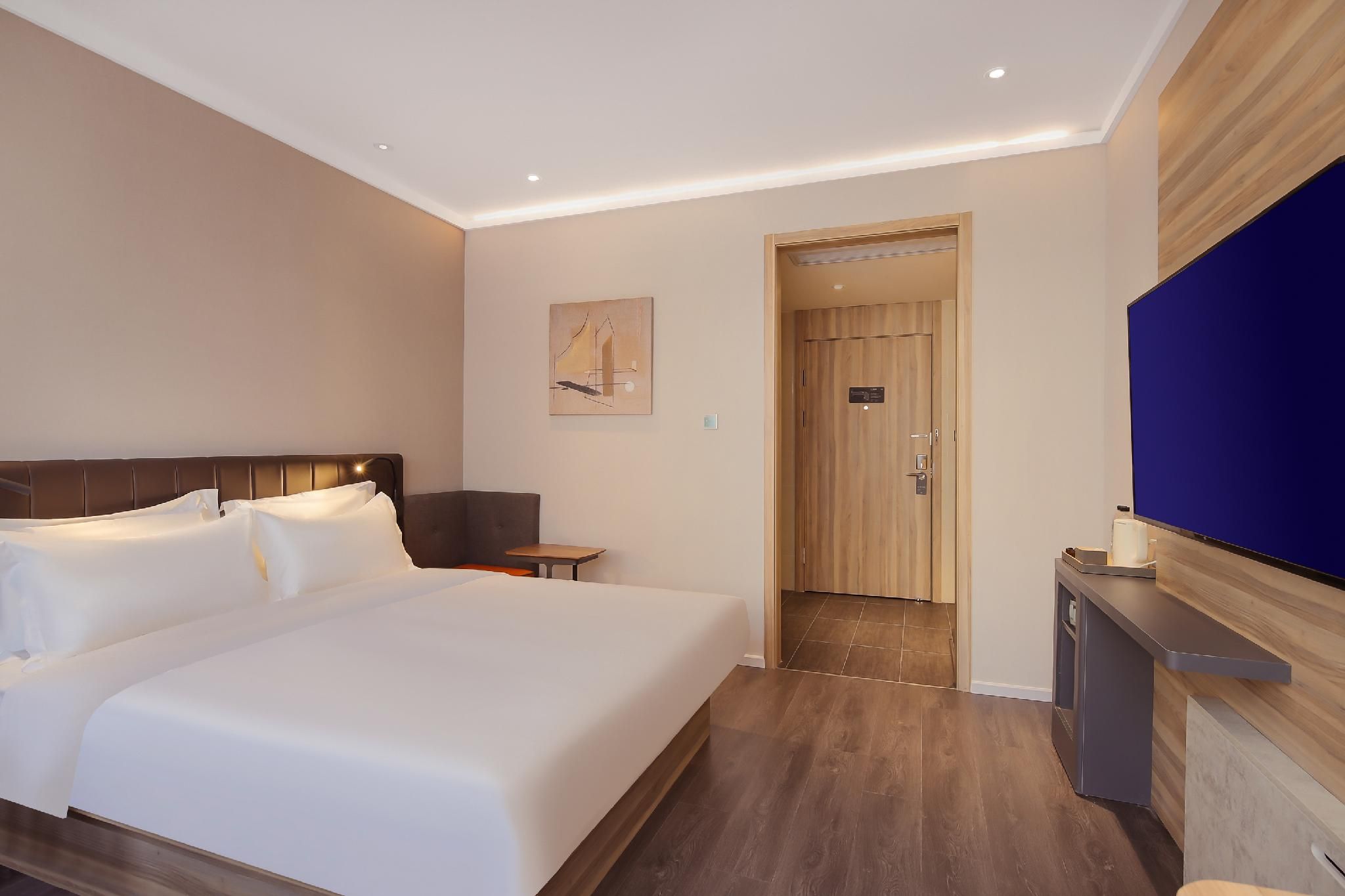 Superior Room Queen