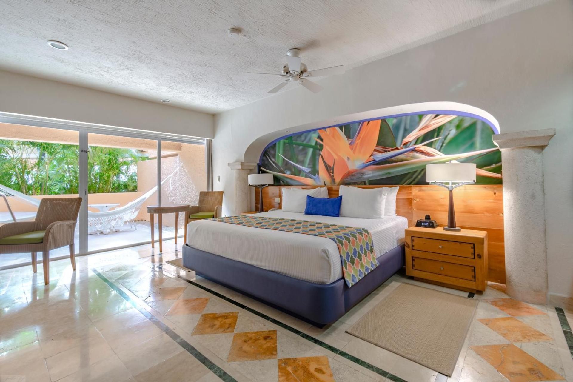 Suite with Garden View