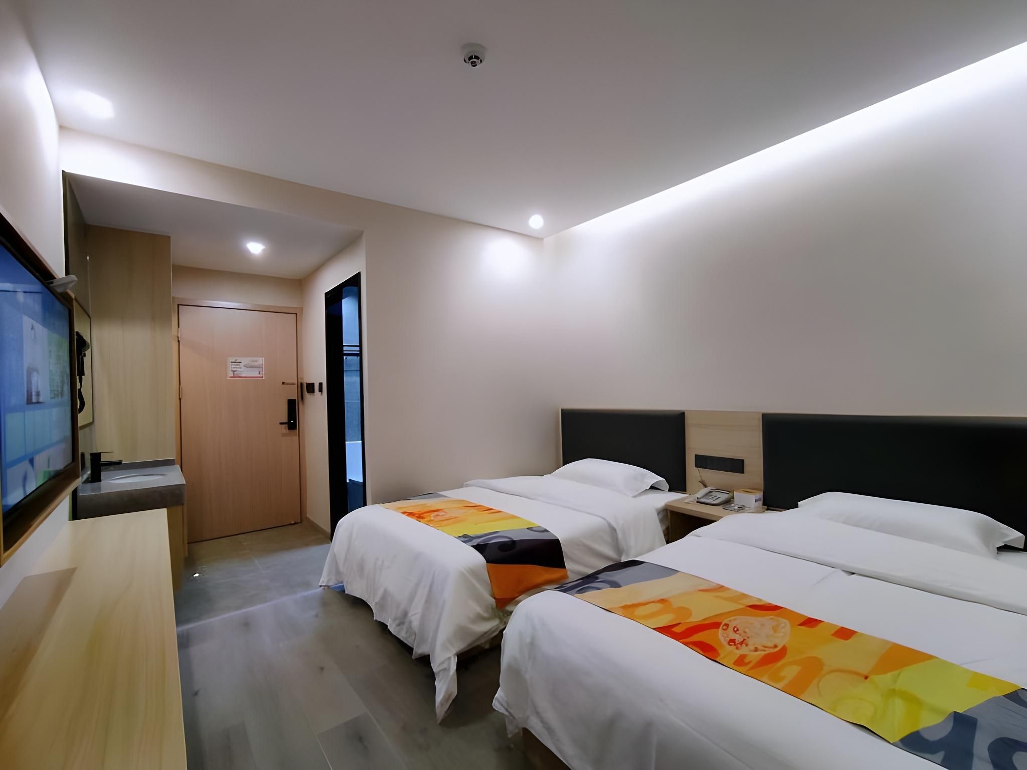 Twin Business Room