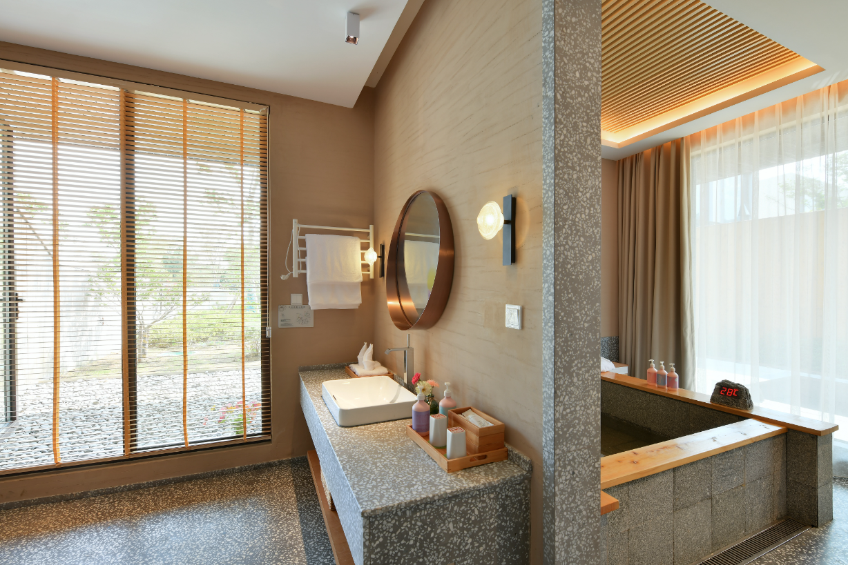 Queen Room with Private Hot Spring