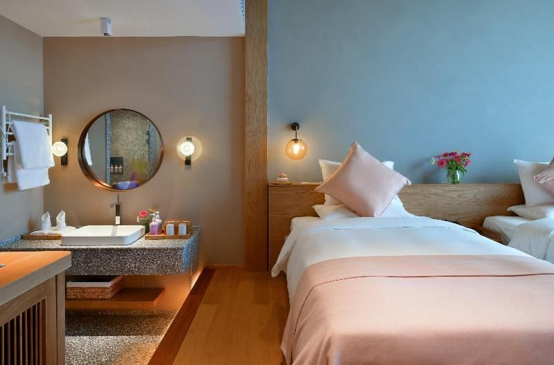 Huazhiyaju Twin Room