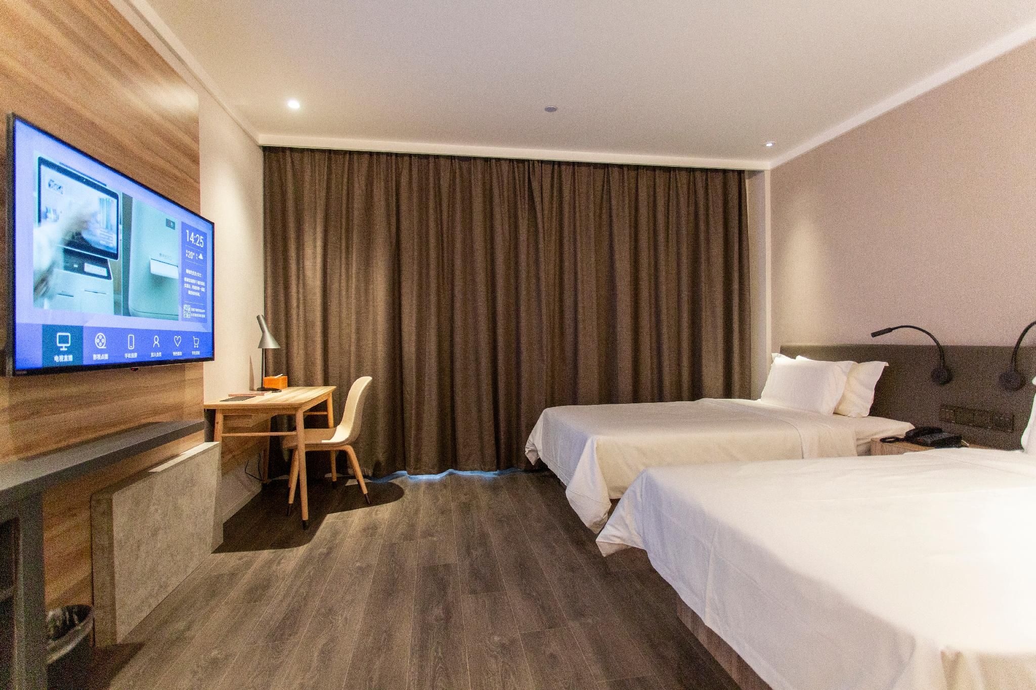 Twin Bed Room