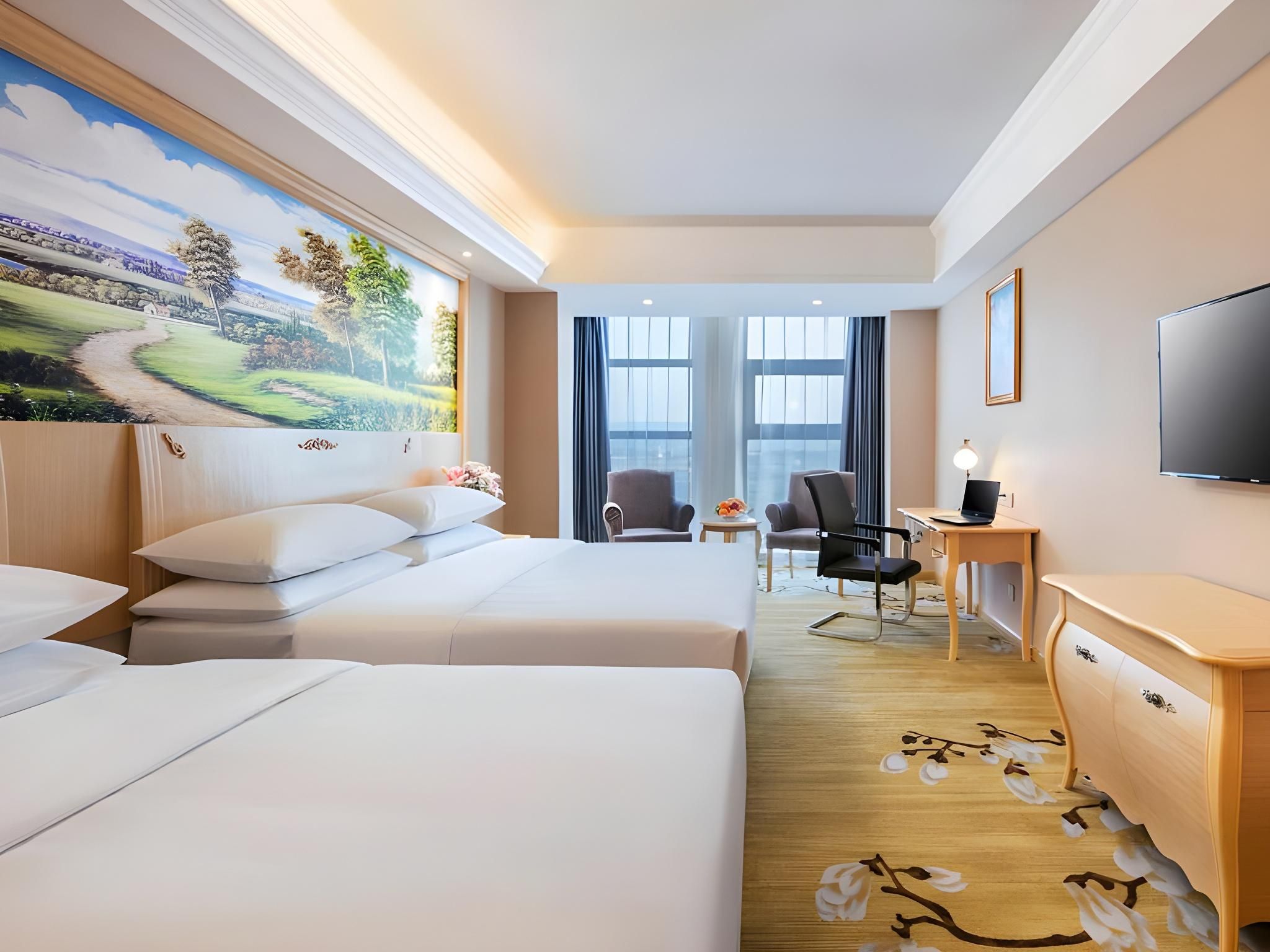 Deluxe Family Room