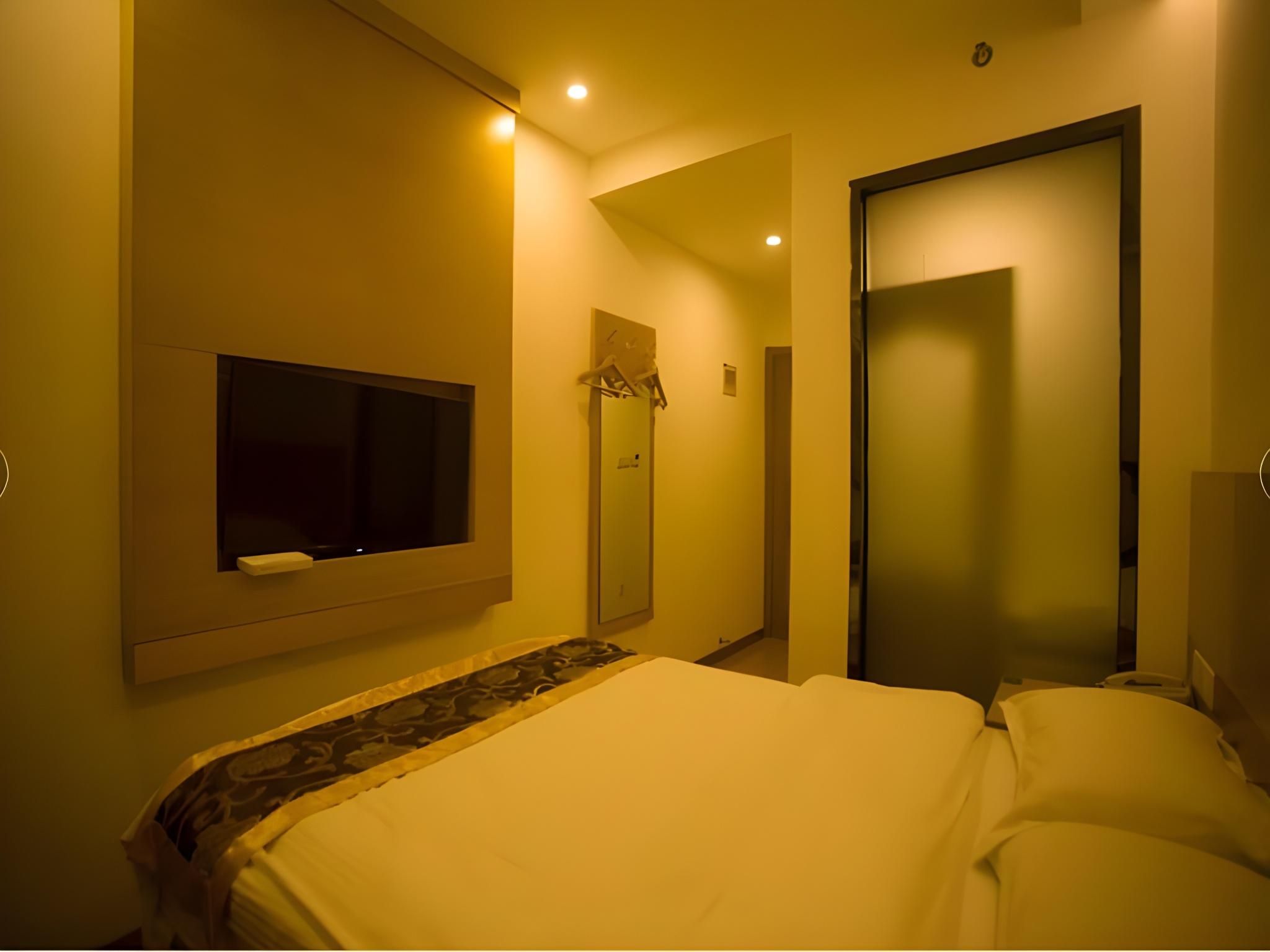 GTI - 1 Bed Guest Room, 1.5M Bed